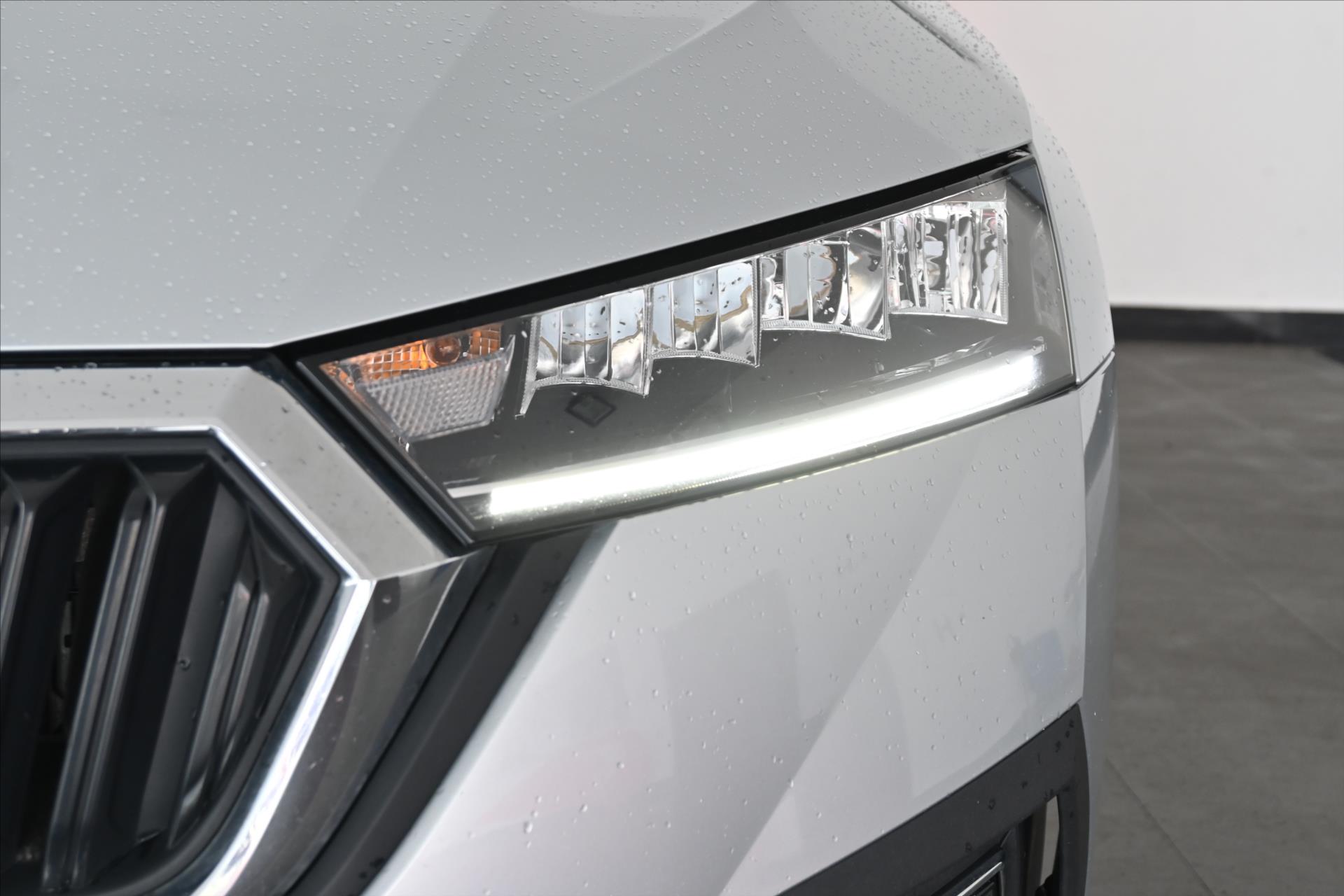 Hlavní fotografie vozu Škoda Octavia 2,0 TDi 110 kW DSG STYLE Záruka až 5 let (32)