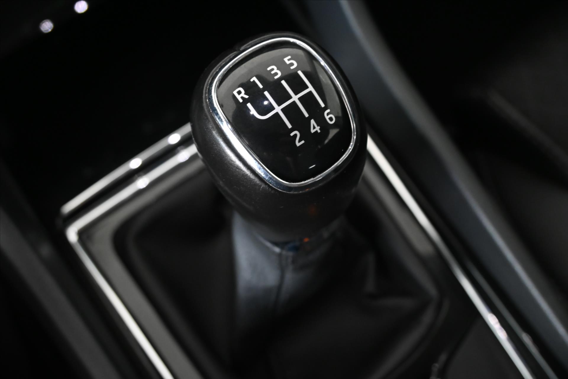 Hlavní fotografie vozu Škoda Kodiaq 1,5 TSi 110kW Business Edition Záruka až 5 let (23)