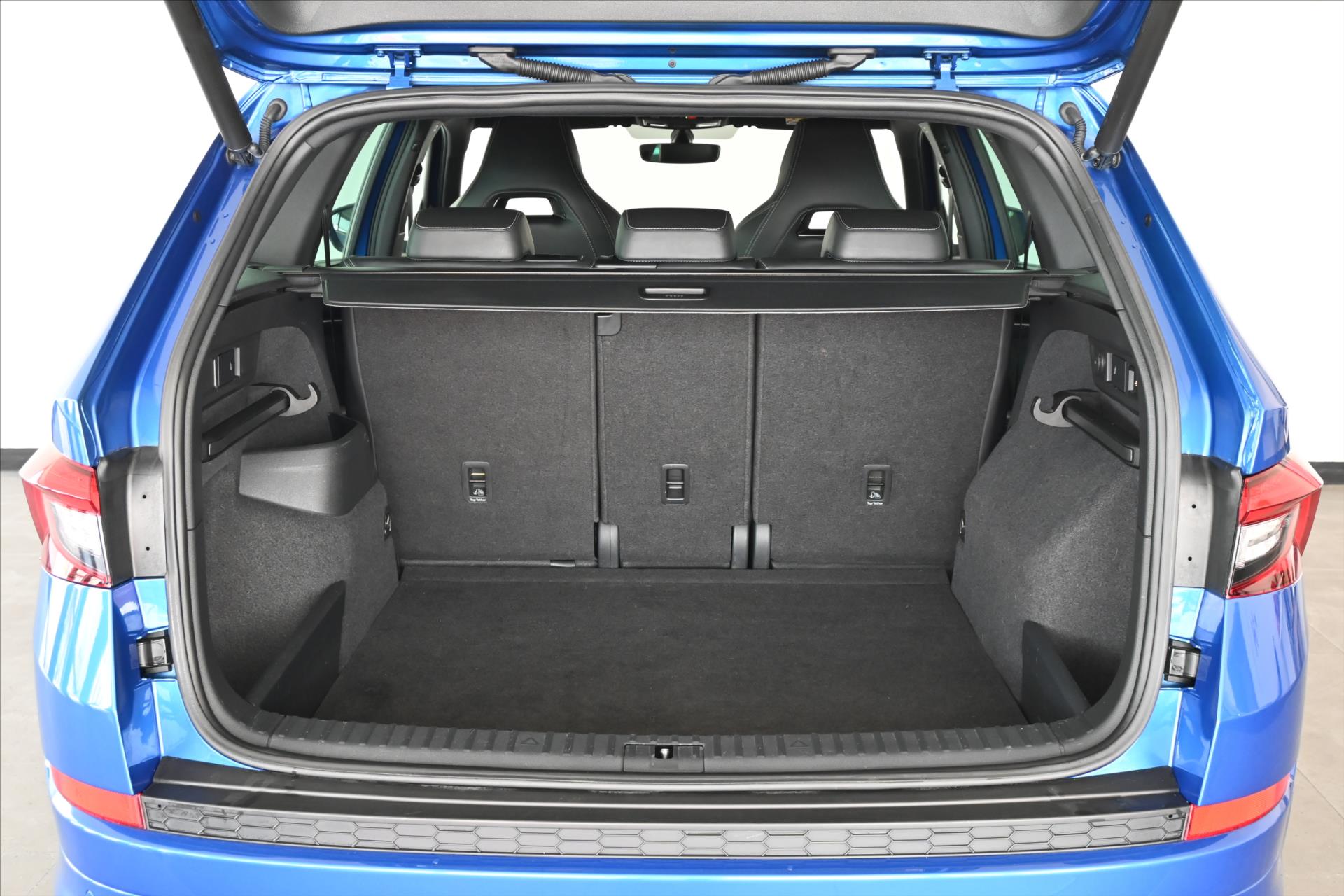 Main photo of the car Skoda Kodiaq 1.5 TSI 110 kW Sportline Warranty up to 5 years (7)