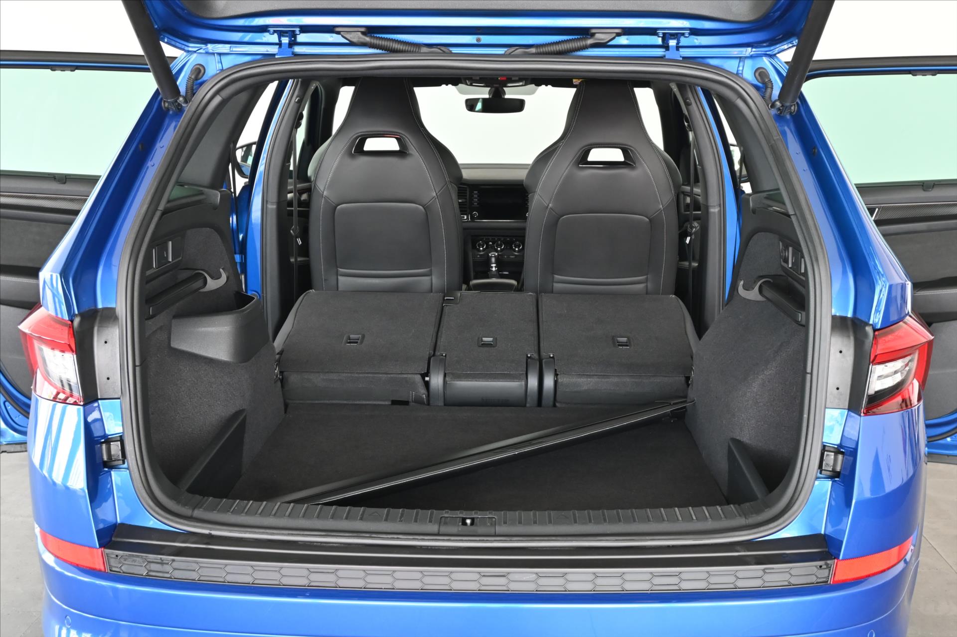 Main photo of the car Skoda Kodiaq 1.5 TSI 110 kW Sportline Warranty up to 5 years (8)