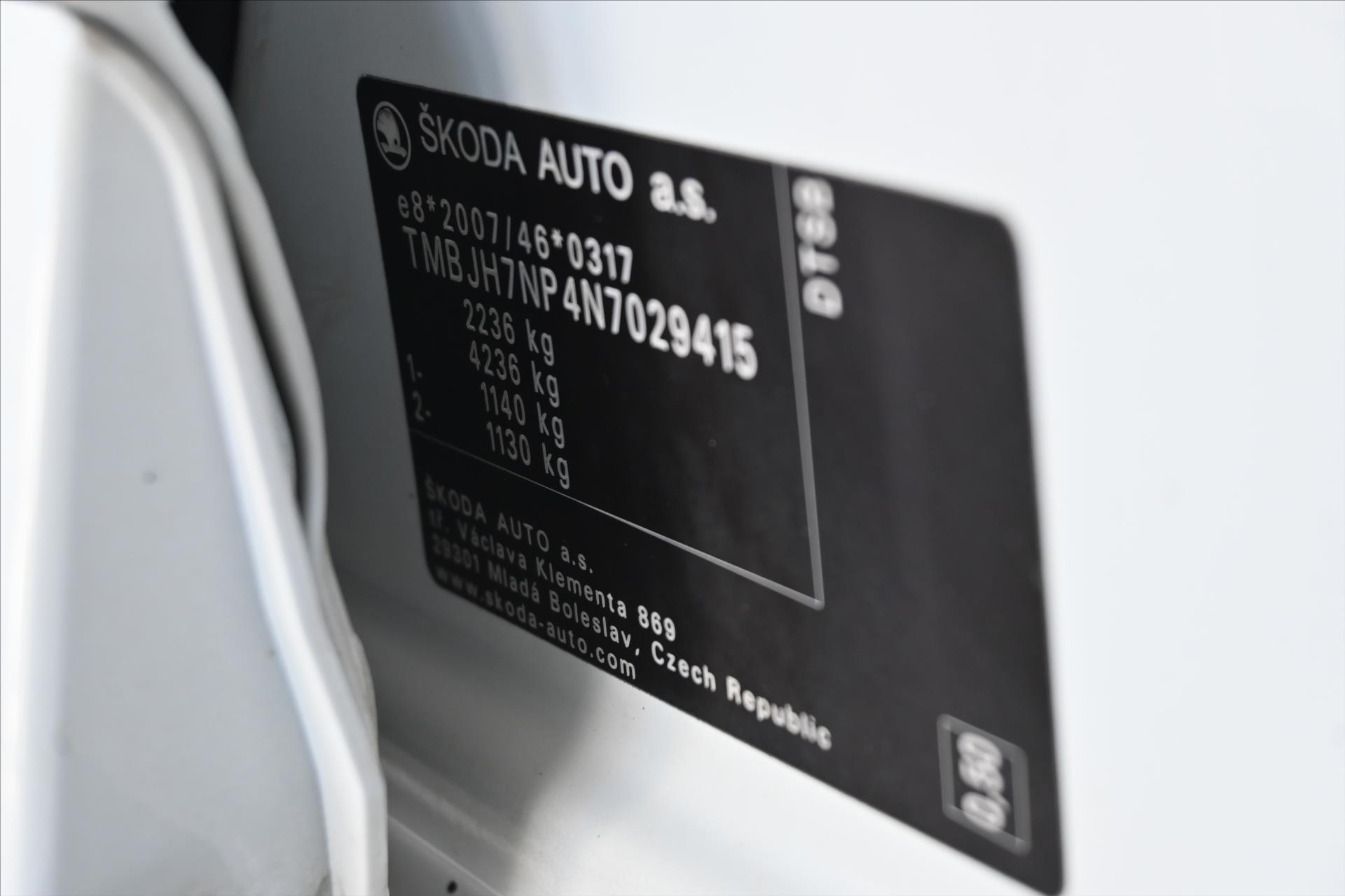 Main photo of the car Skoda Superb 2.0 TDI 110 kW DSG Style Warranty up to 5 years (16)