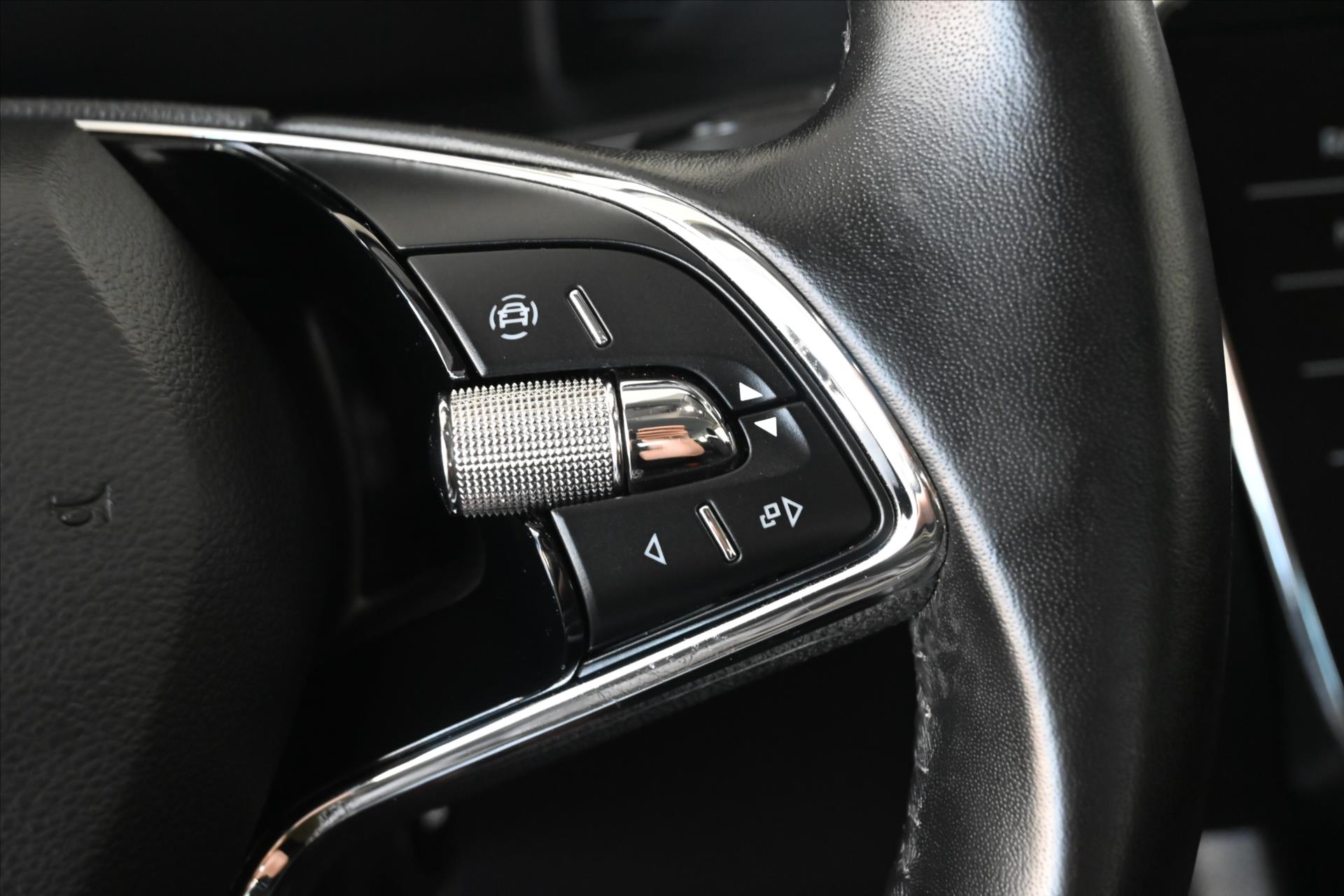 Main photo of the car Skoda Superb 2.0 TDI 110 kW DSG Style Warranty up to 5 years (19)