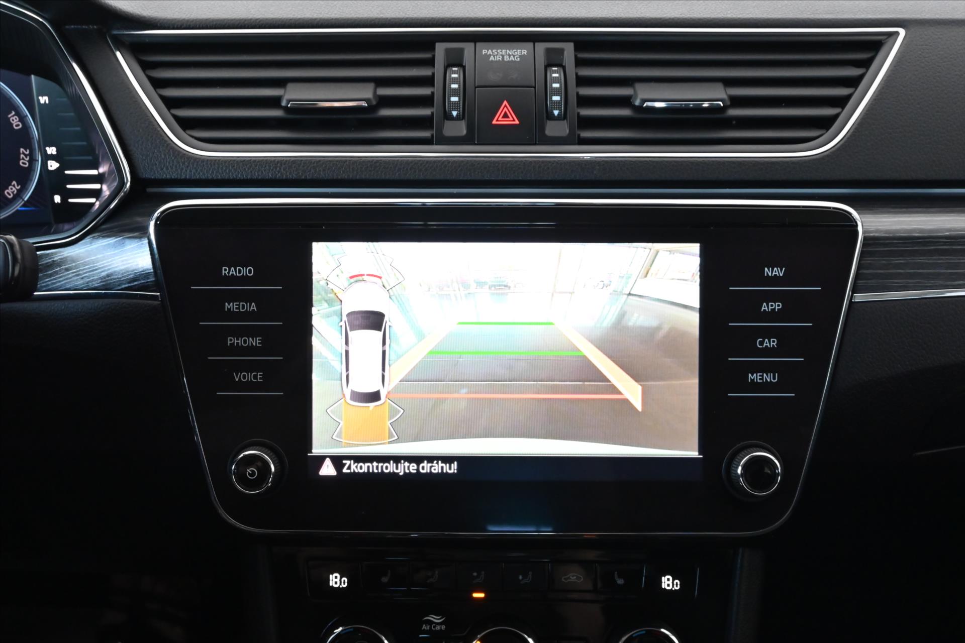 Main photo of the car Skoda Superb 2.0 TDI 110 kW DSG Style Warranty up to 5 years (23)