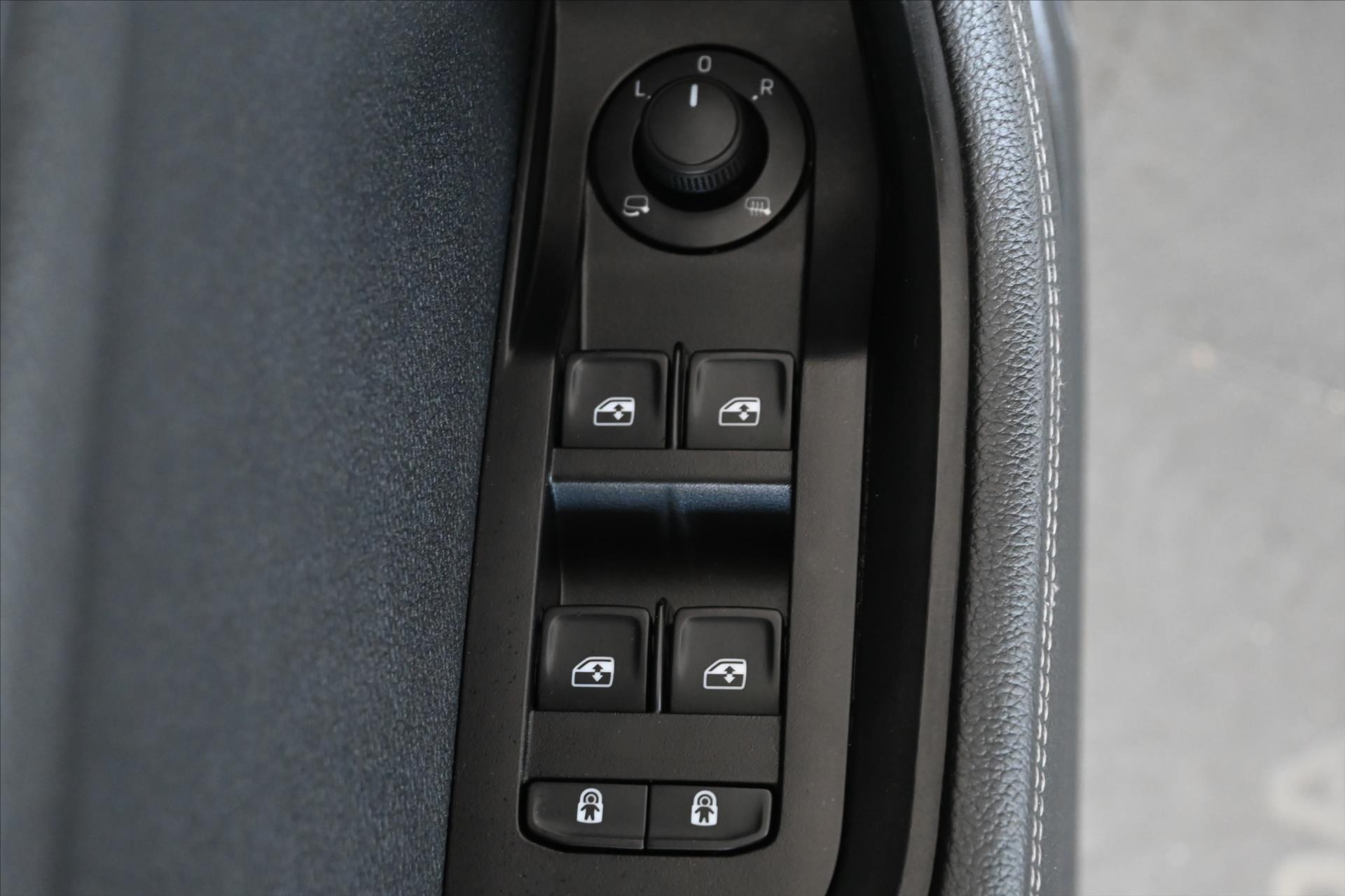 Main photo of the car Skoda Superb 2.0 TDI 110 kW DSG Style Warranty up to 5 years (29)