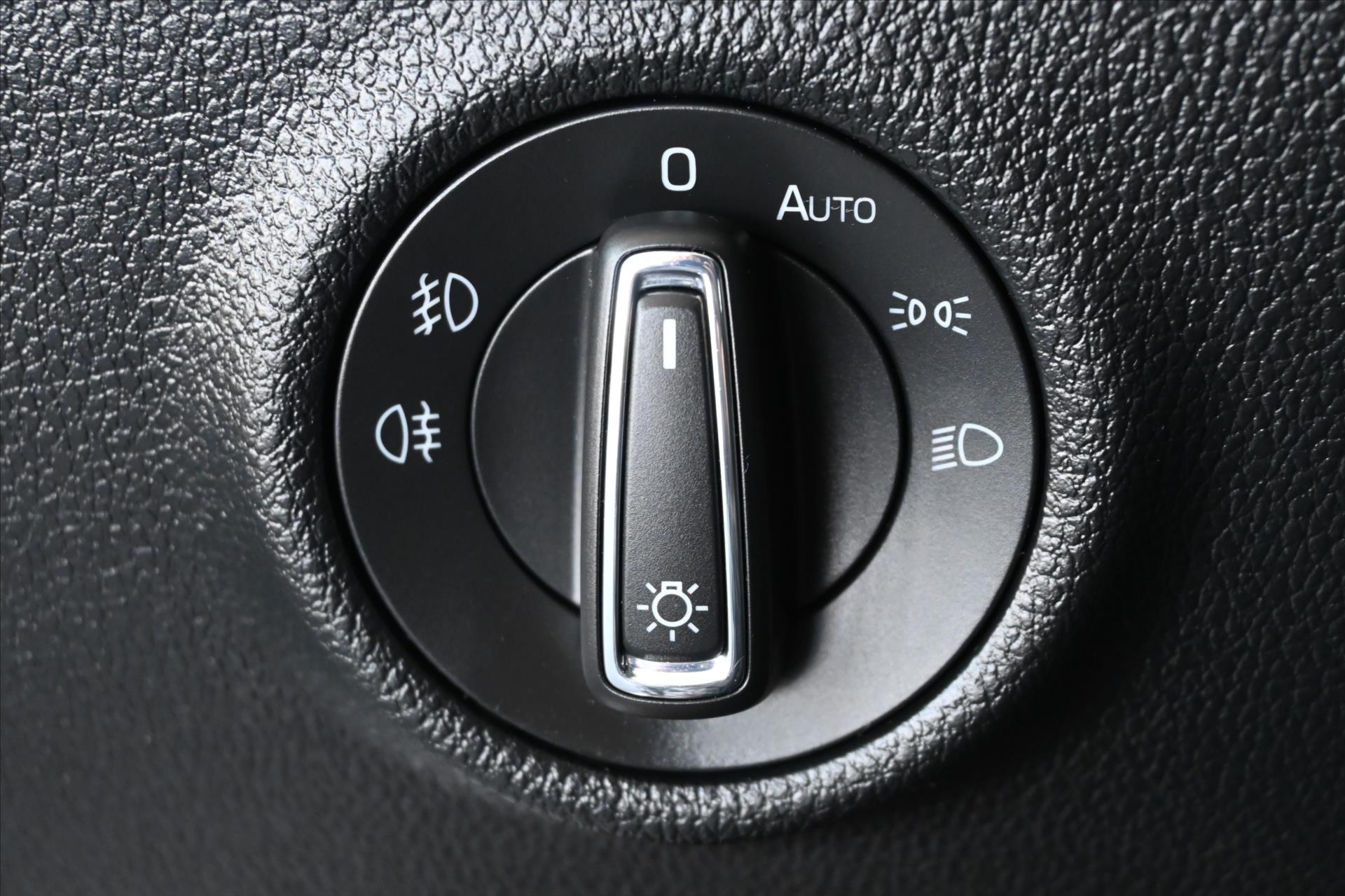 Main photo of the car Skoda Superb 2.0 TDI 110 kW DSG Style Warranty up to 5 years (30)