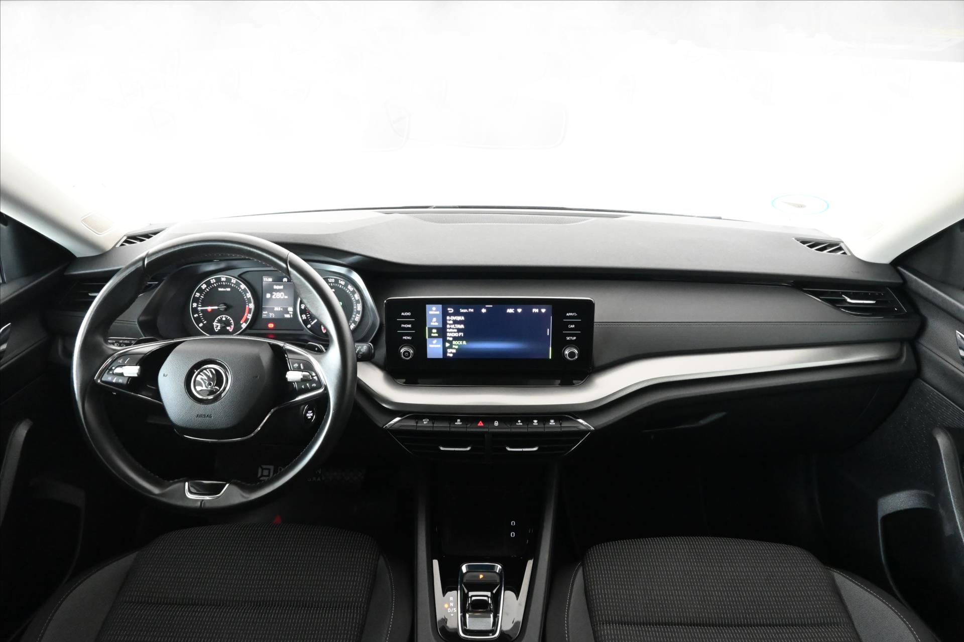 Hlavní fotografie vozu Škoda Octavia 2,0 TDI 110 kW DSG Ambition Záruka až 5 let (12)