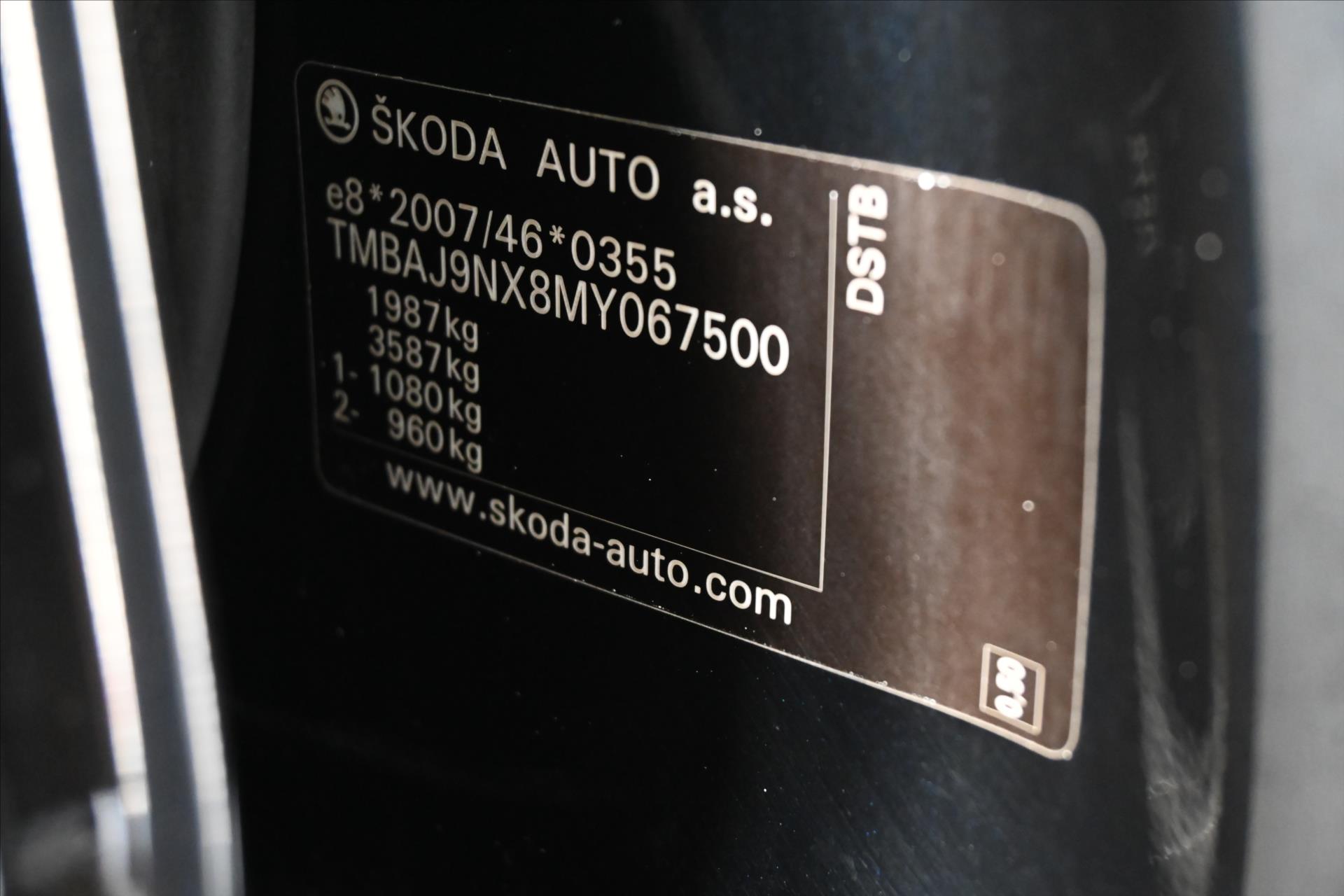 Hlavní fotografie vozu Škoda Octavia 2,0 TDI 110 kW DSG Ambition Záruka až 5 let (16)