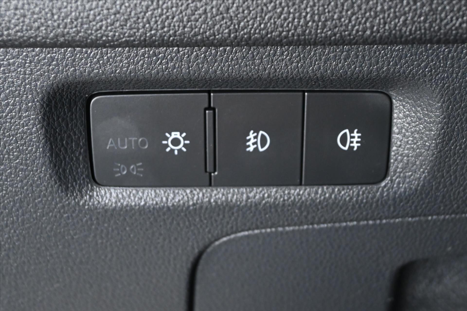 Hlavní fotografie vozu Škoda Octavia 2,0 TDI 110 kW DSG Ambition Záruka až 5 let (27)