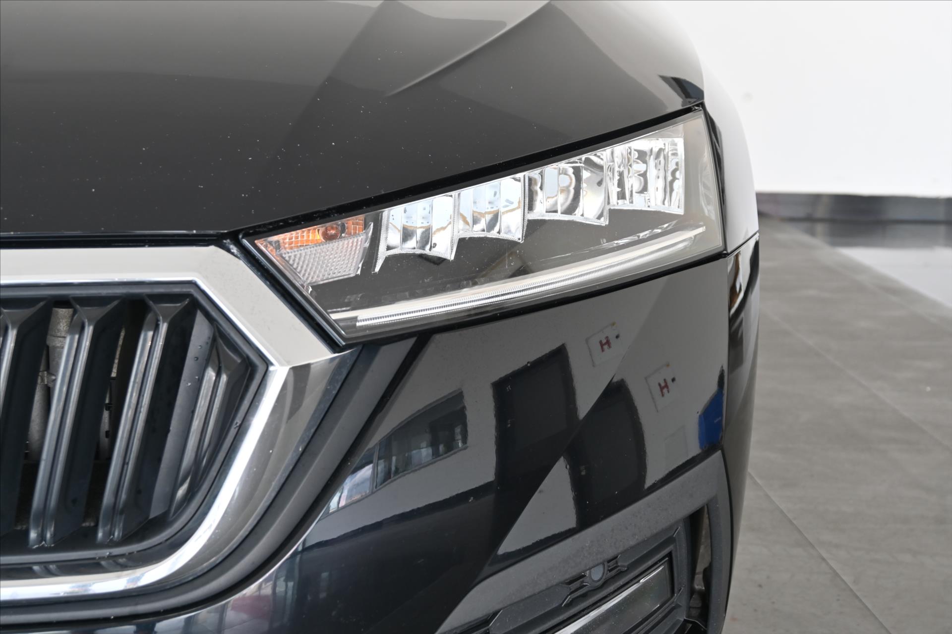 Hlavní fotografie vozu Škoda Octavia 2,0 TDI 110 kW DSG Ambition Záruka až 5 let (29)