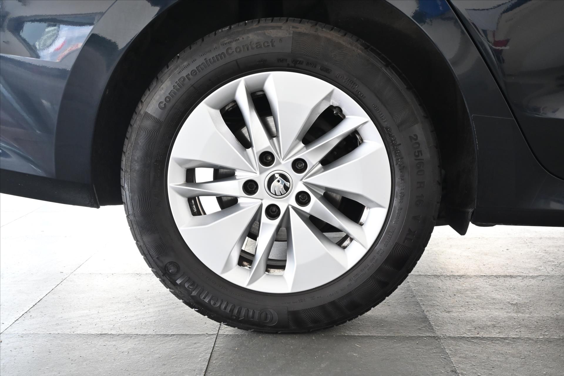 Hlavní fotografie vozu Škoda Octavia 2,0 TDI 110 kW DSG Ambition Záruka až 5 let (31)