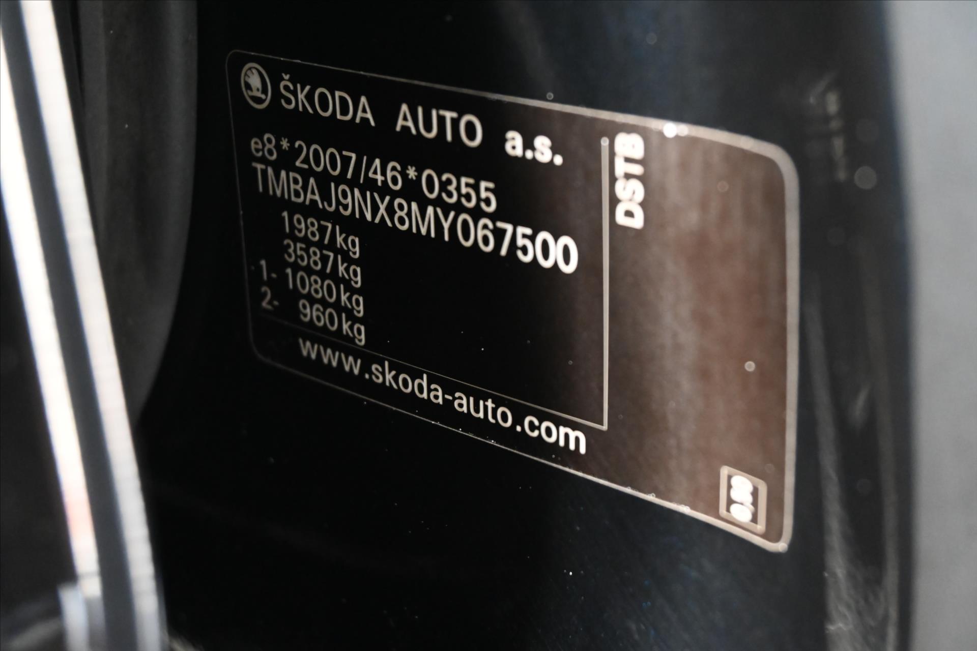 Hlavní fotografie vozu Škoda Octavia 2,0 TDI 110 kW DSG Ambition Záruka až 5 let (9)