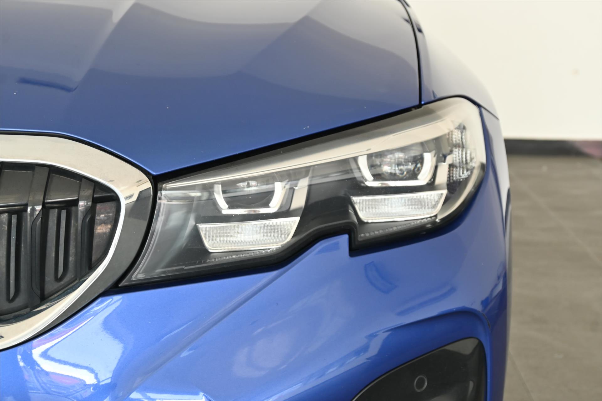 Hlavní fotografie vozu BMW Řada 3 2,0 320D 140 kW M-paket Záruka až 5 let (30)