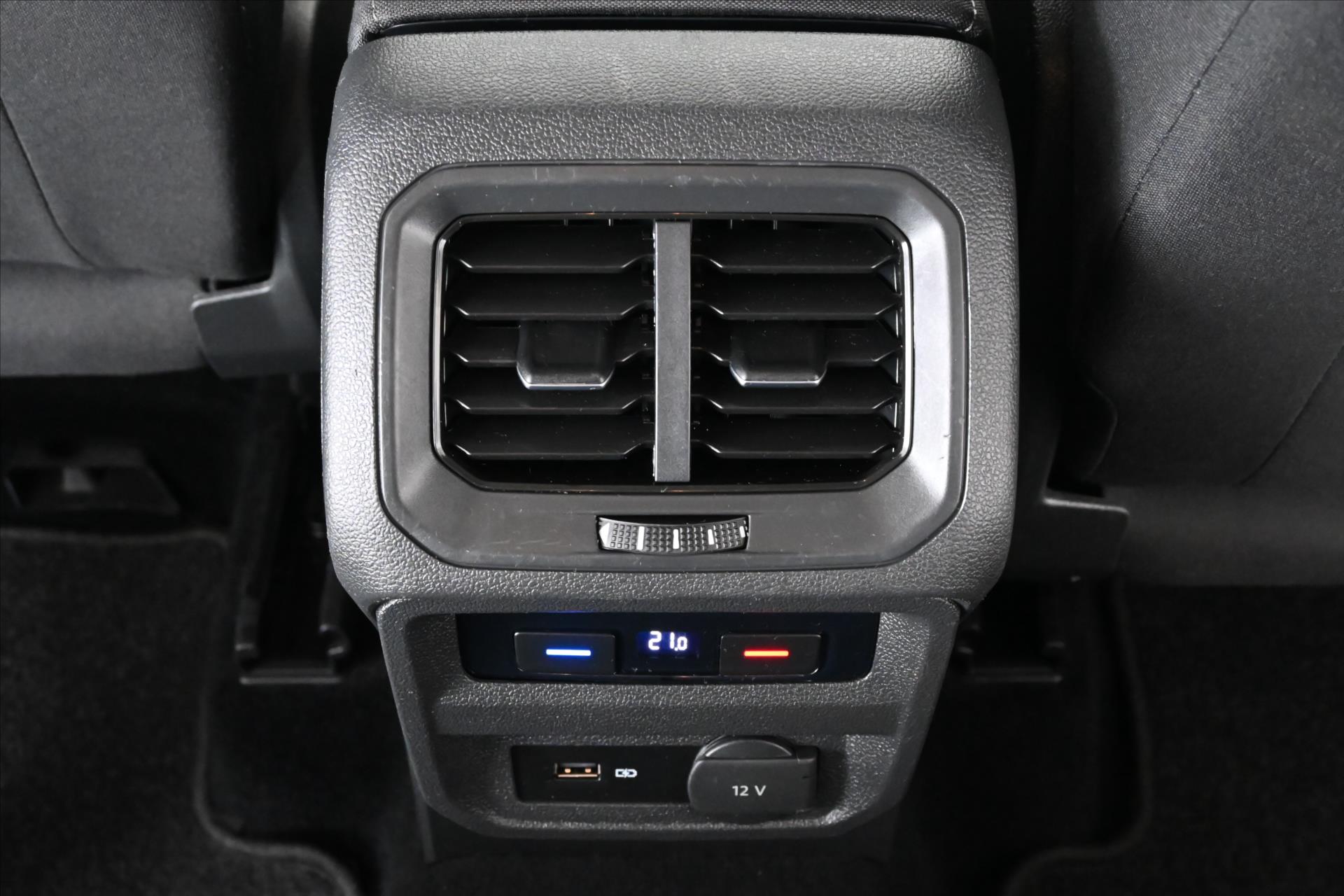 Hlavní fotografie vozu Volkswagen Tiguan Allspace 1,5 TSI 110 kW Comfortline Záruka až 5 let (25)