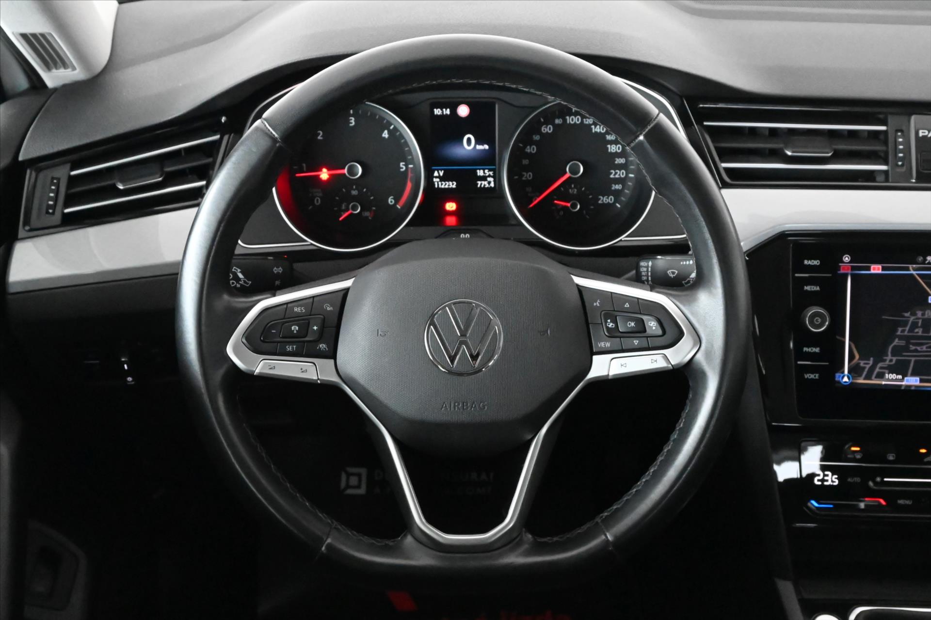 Hlavní fotografie vozu Volkswagen Passat 2,0 TDI 110kW BUSINESS Záruka až 5 let (15)