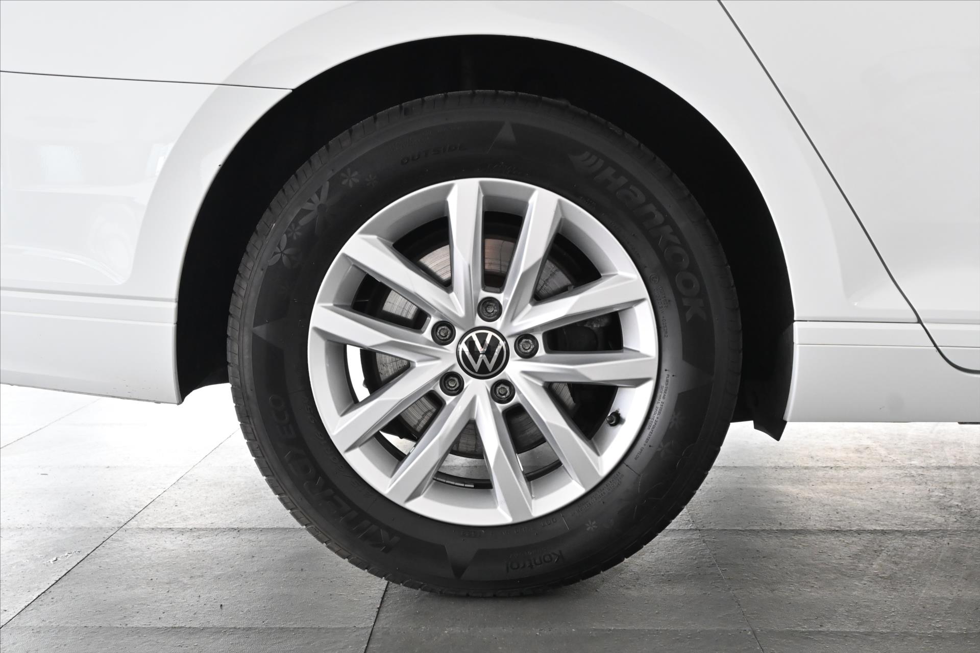 Hlavní fotografie vozu Volkswagen Passat 2,0 TDI 110kW BUSINESS Záruka až 5 let (31)