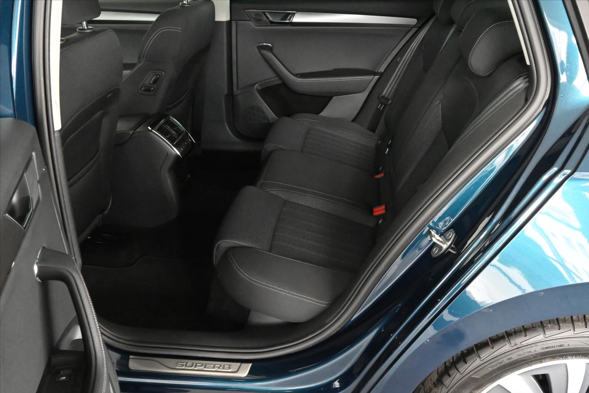 Hlavní fotografie vozu Škoda Superb 2,0 TDi 110kW DSG Style Záruka až 5 let (10)