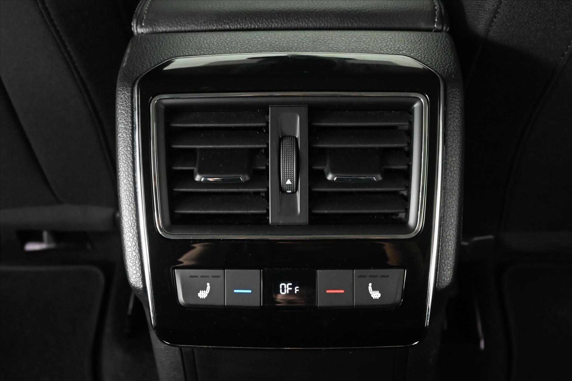 Hlavní fotografie vozu Škoda Superb 2,0 TDi 110kW DSG Style Záruka až 5 let (24)