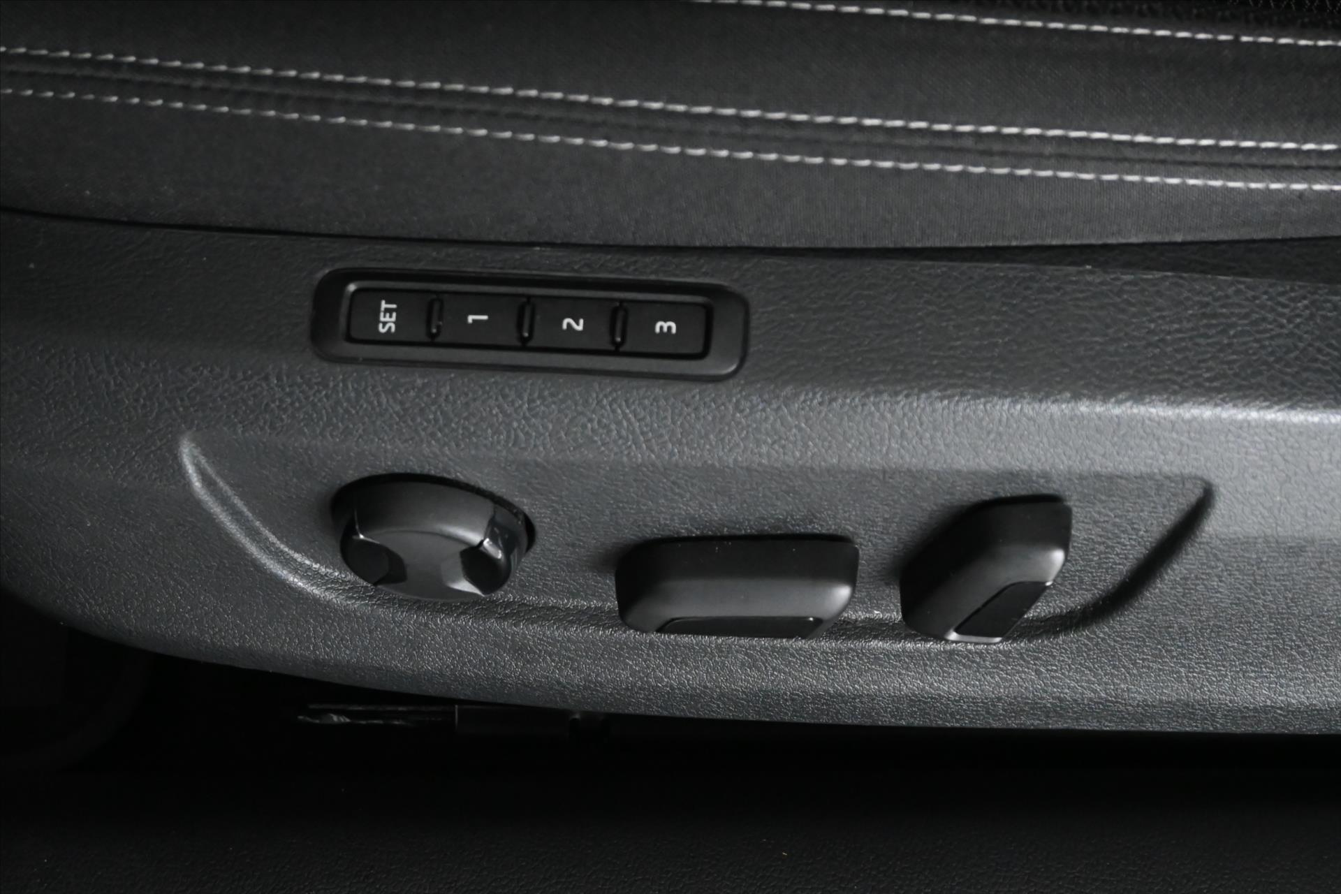 Hlavní fotografie vozu Škoda Superb 2,0 TDi 110kW DSG Style Záruka až 5 let (31)