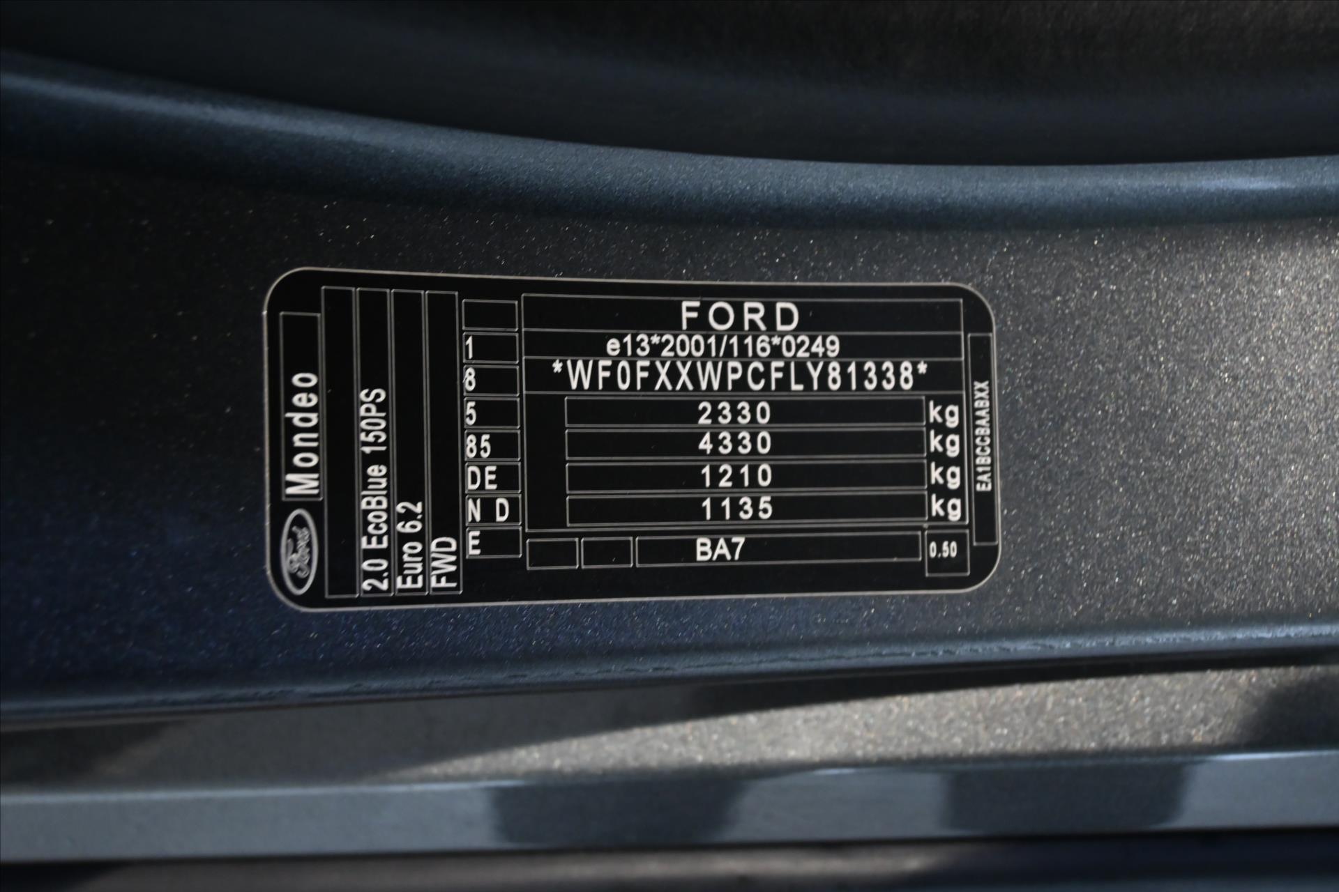 Hlavní fotografie vozu Ford Mondeo 2,0 EcoBlue 110 kW AT8 Titanium Záruka až 5 let (16)