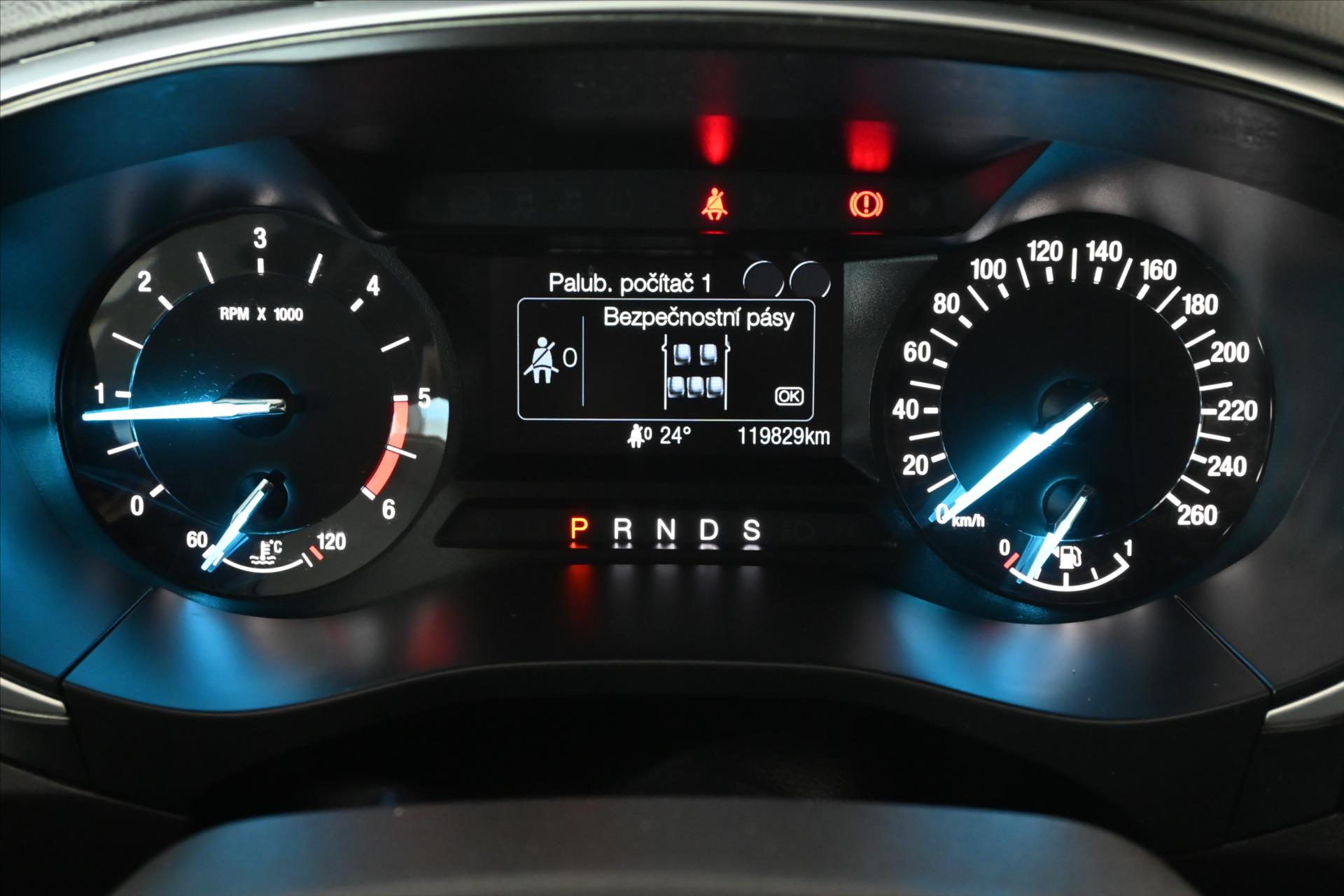 Hlavní fotografie vozu Ford Mondeo 2,0 EcoBlue 110 kW AT8 Trend Záruka až 5 let (13)