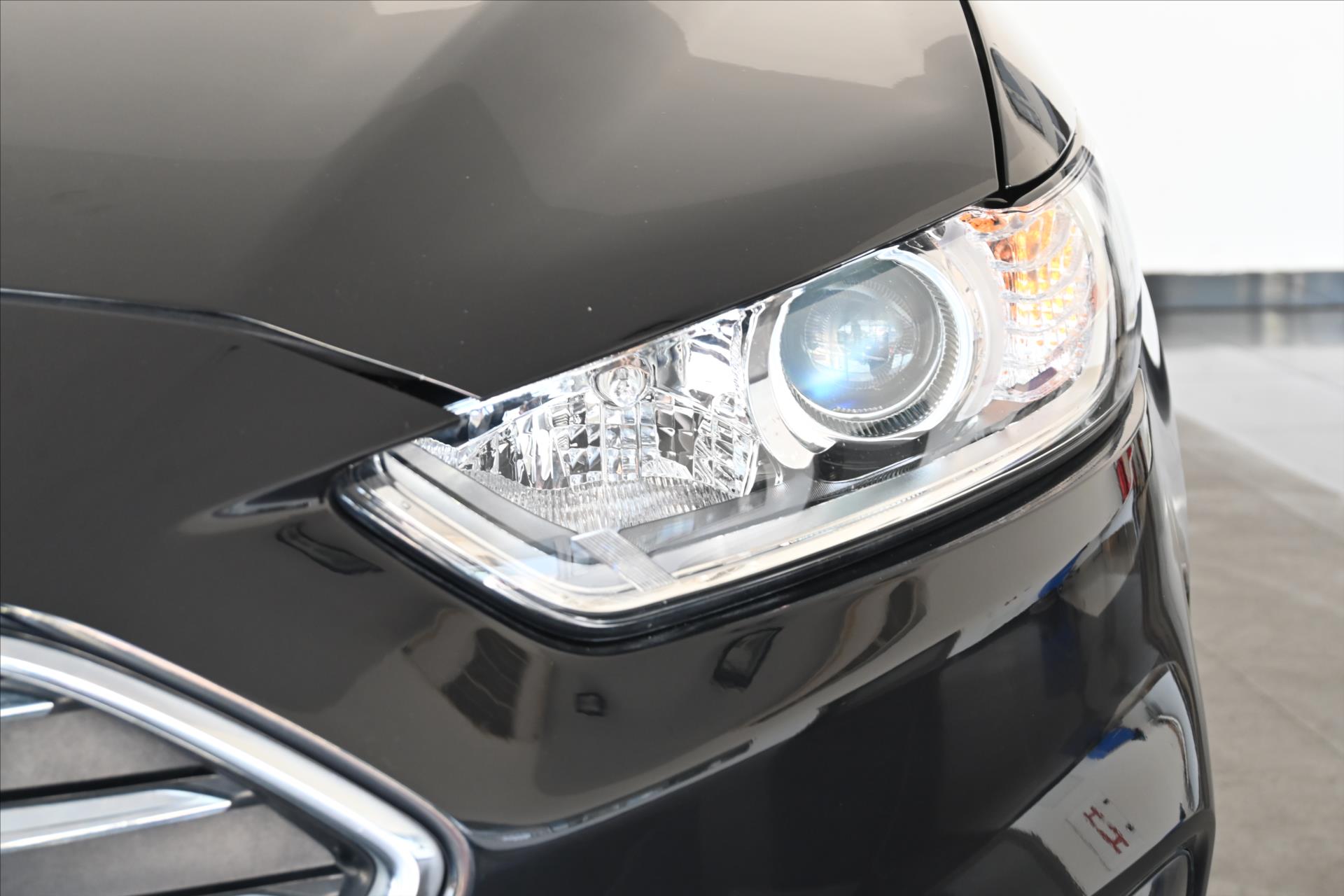 Hlavní fotografie vozu Ford Mondeo 2,0 EcoBlue 110 kW AT8 Trend Záruka až 5 let (29)