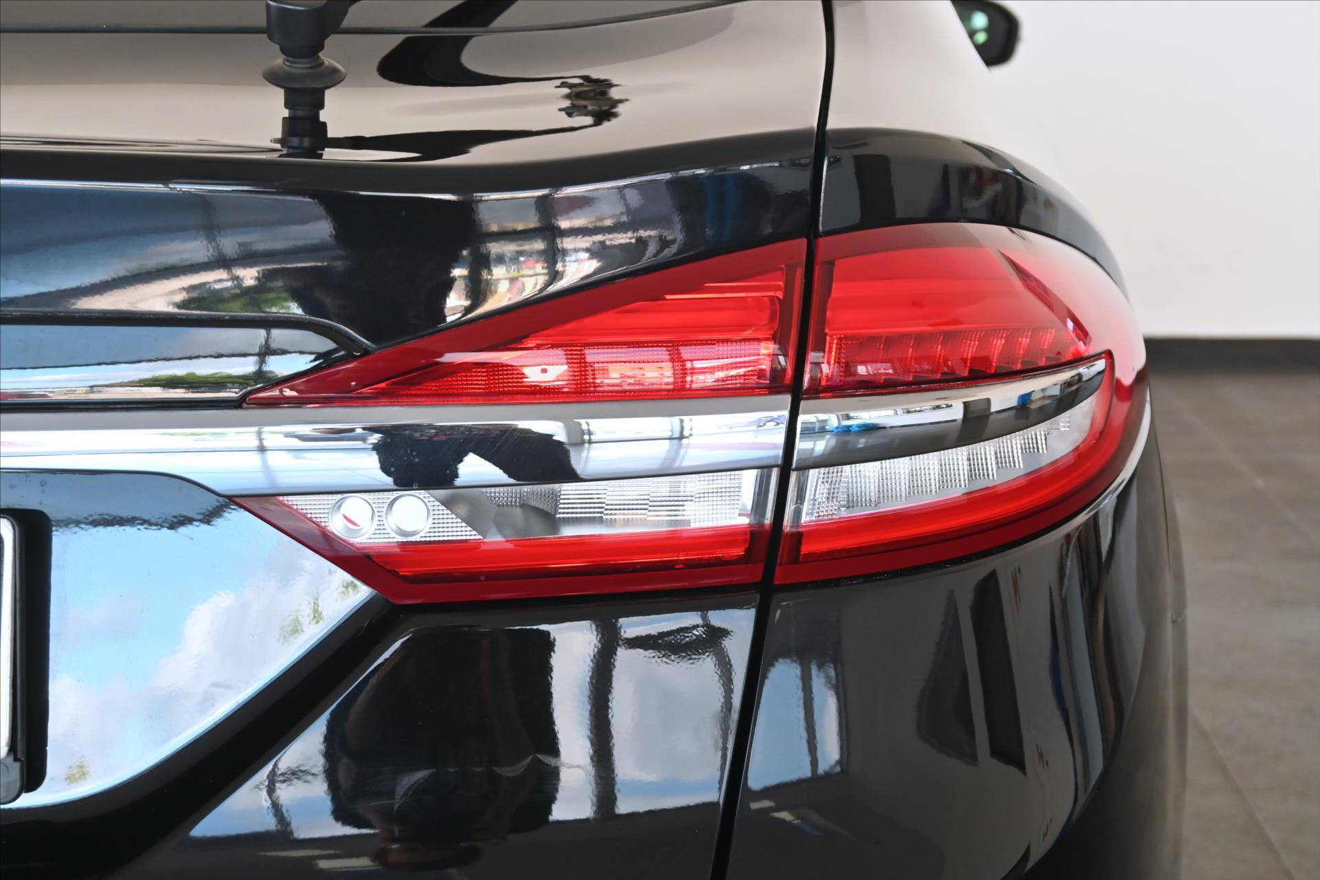 Hlavní fotografie vozu Ford Mondeo 2,0 EcoBlue 110 kW AT8 Trend Záruka až 5 let (30)