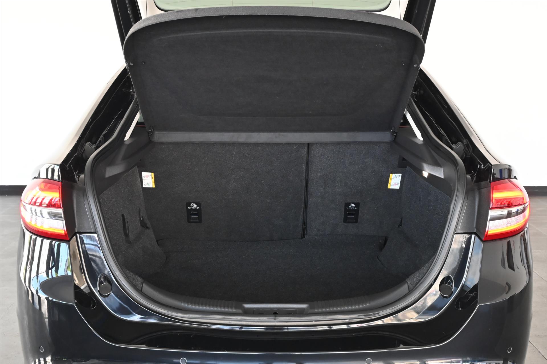 Hlavní fotografie vozu Ford Mondeo 2,0 EcoBlue 110 kW AT8 Trend Záruka až 5 let (6)