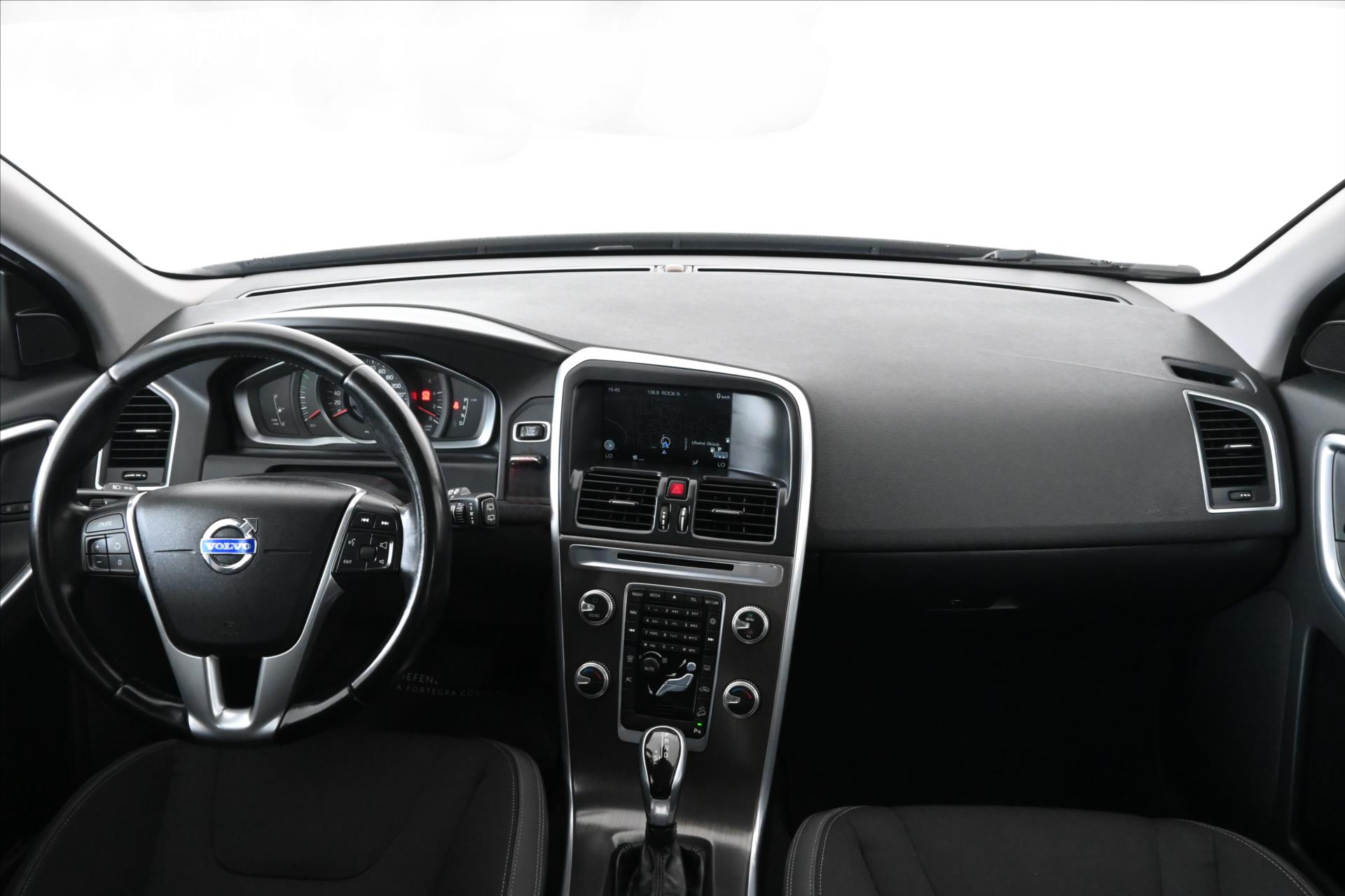 Main photo of the car Volvo XC60 2.4 D5 133 kW AT6 AWD Warranty up to 5 years (12)