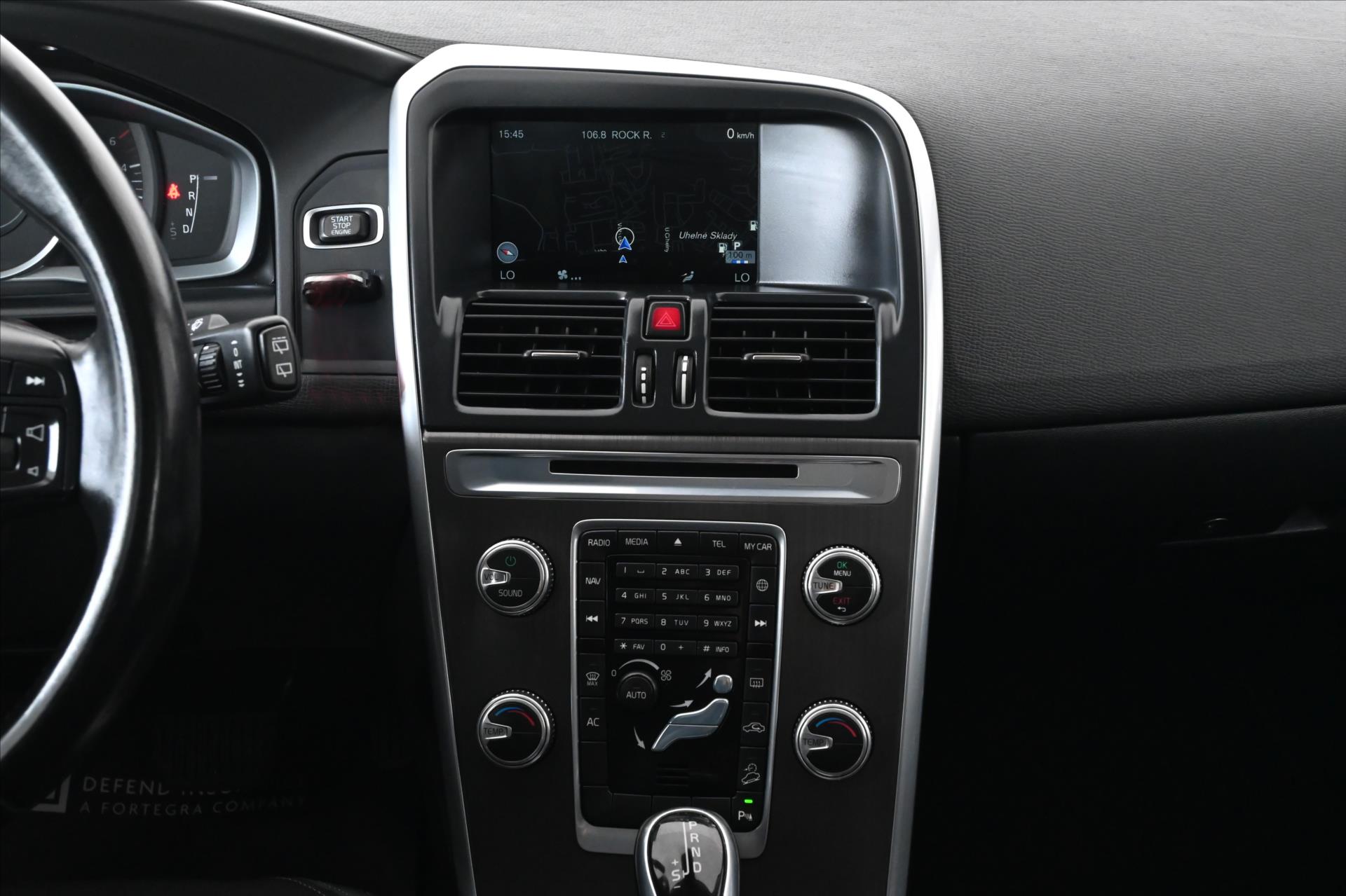 Main photo of the car Volvo XC60 2.4 D5 133 kW AT6 AWD Warranty up to 5 years (13)