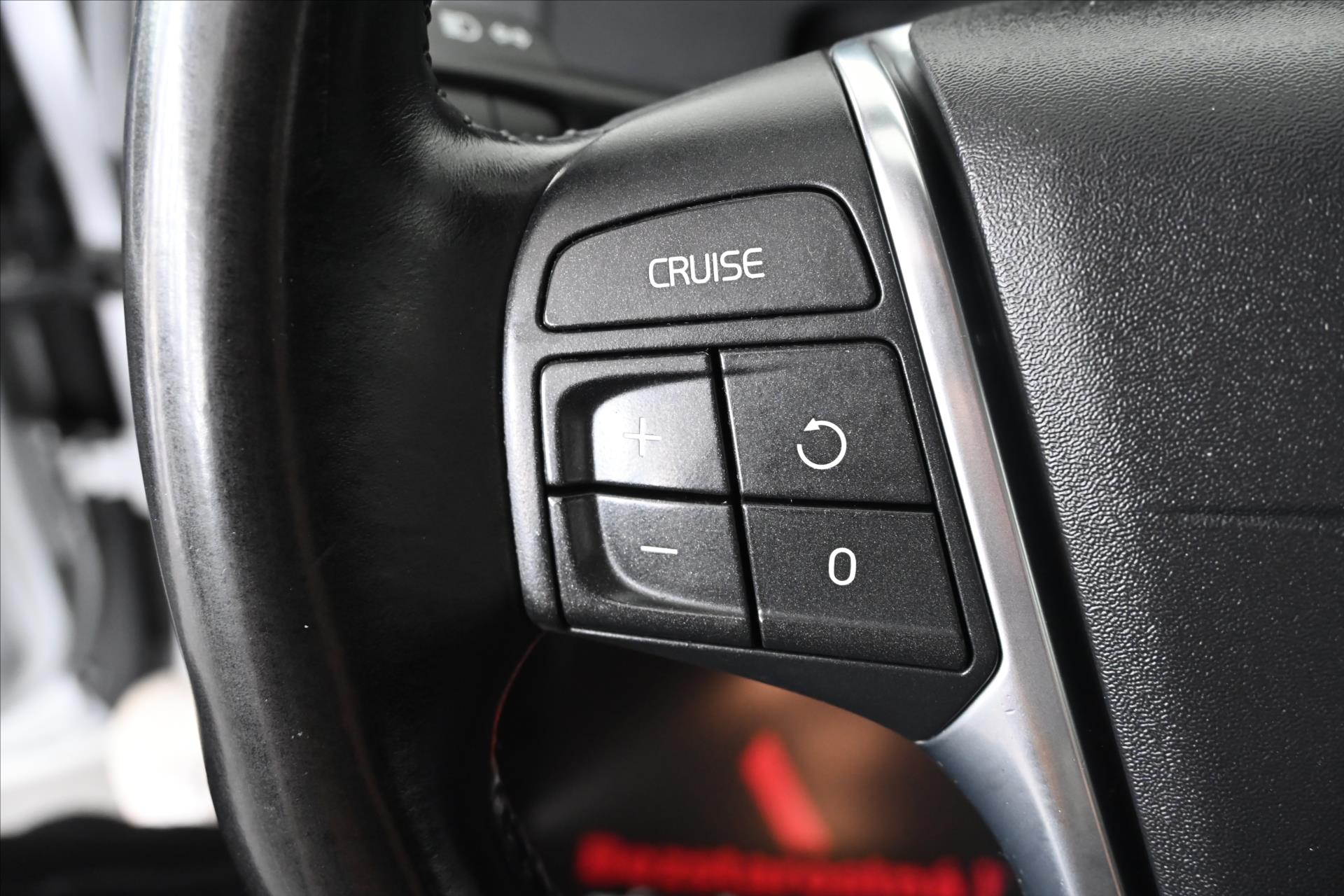 Main photo of the car Volvo XC60 2.4 D5 133 kW AT6 AWD Warranty up to 5 years (18)