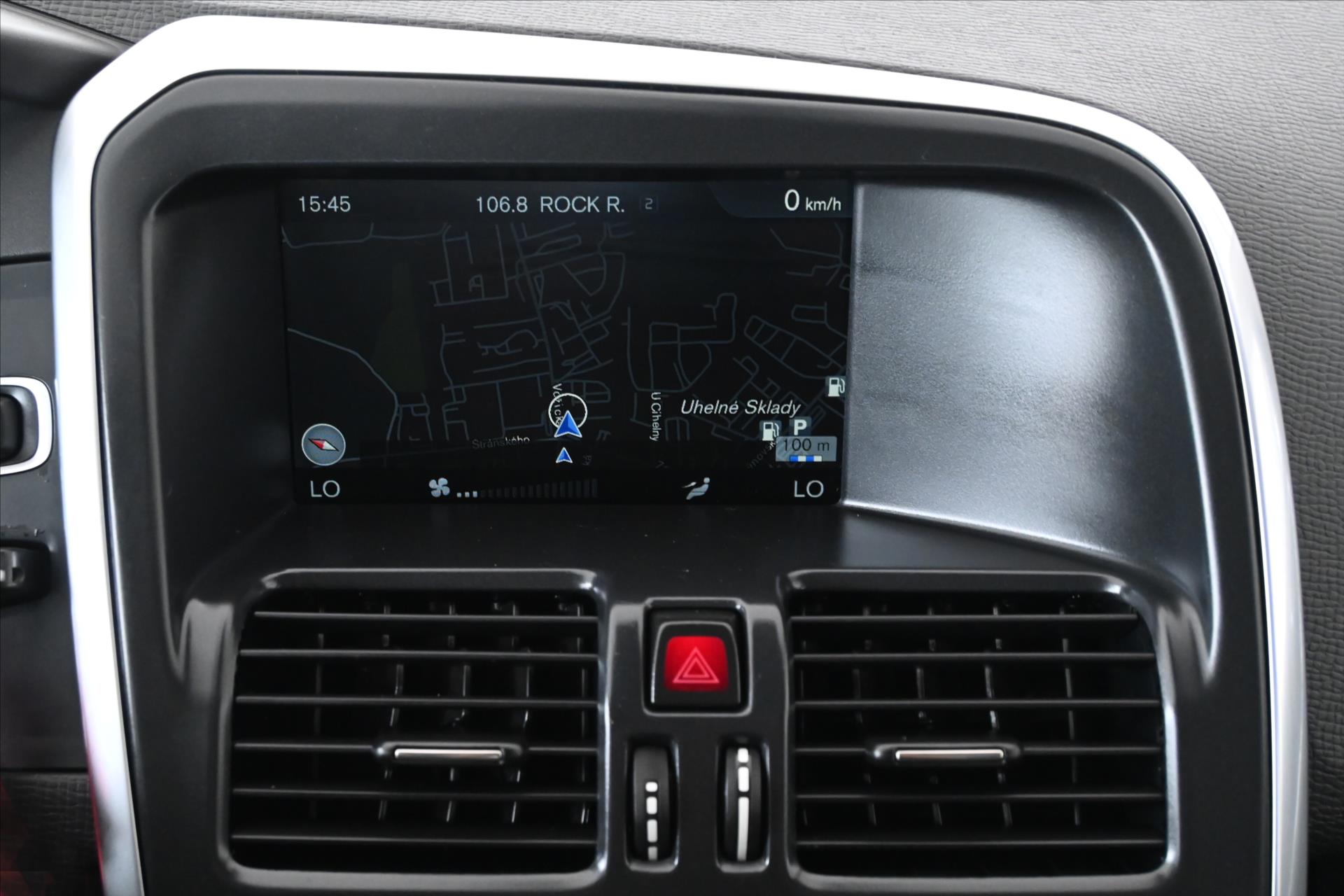 Main photo of the car Volvo XC60 2.4 D5 133 kW AT6 AWD Warranty up to 5 years (20)