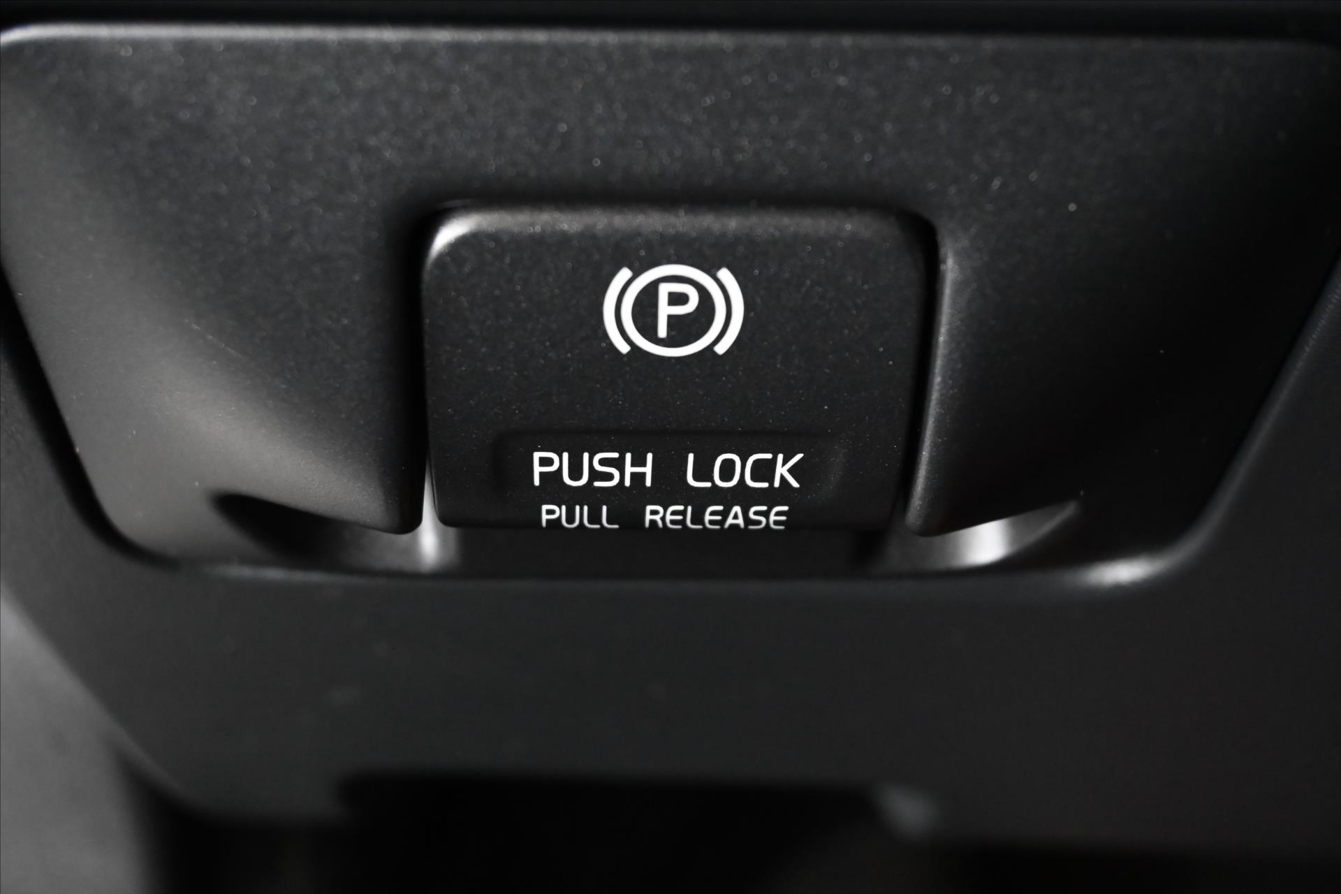 Main photo of the car Volvo XC60 2.4 D5 133 kW AT6 AWD Warranty up to 5 years (23)