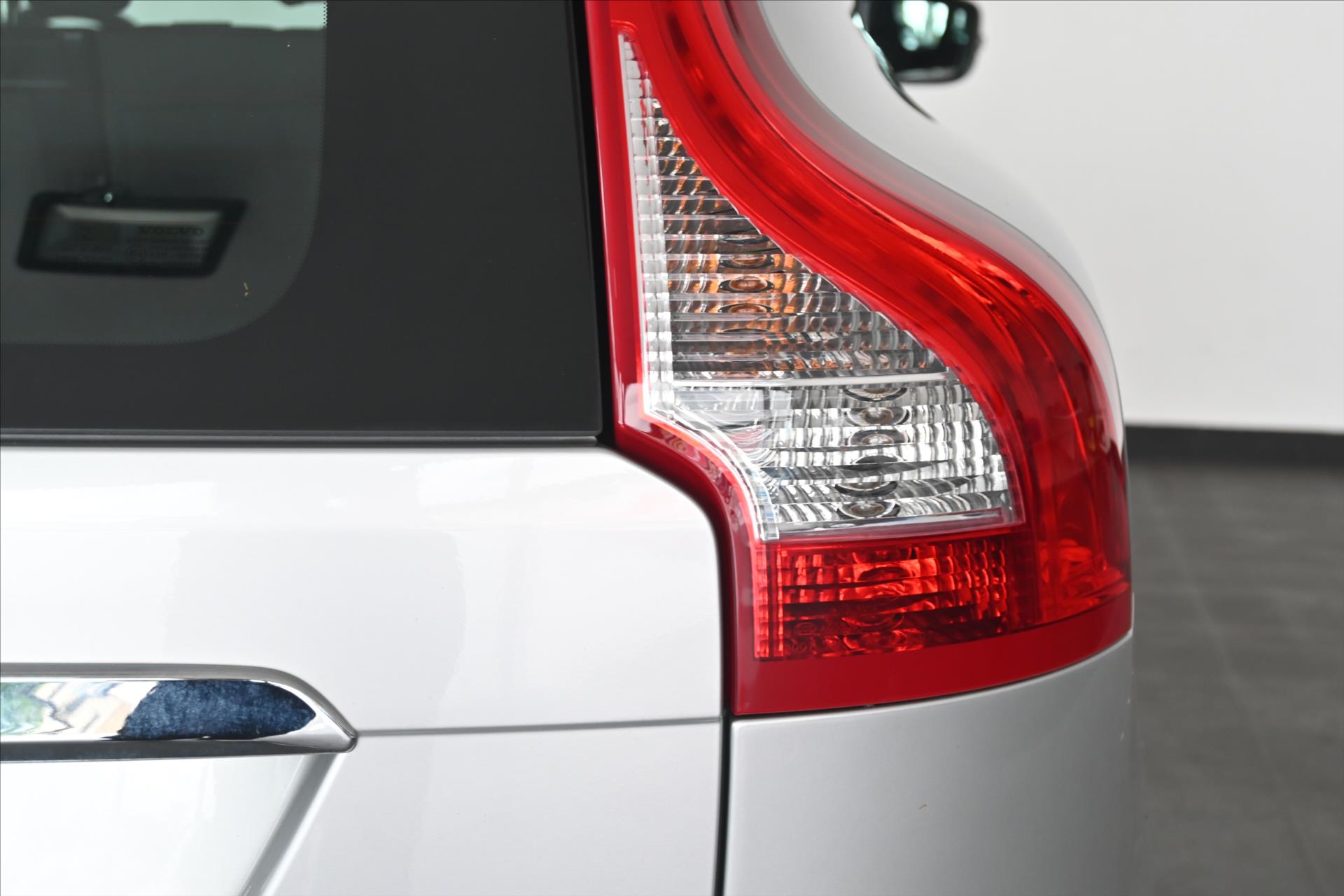 Main photo of the car Volvo XC60 2.4 D5 133 kW AT6 AWD Warranty up to 5 years (29)