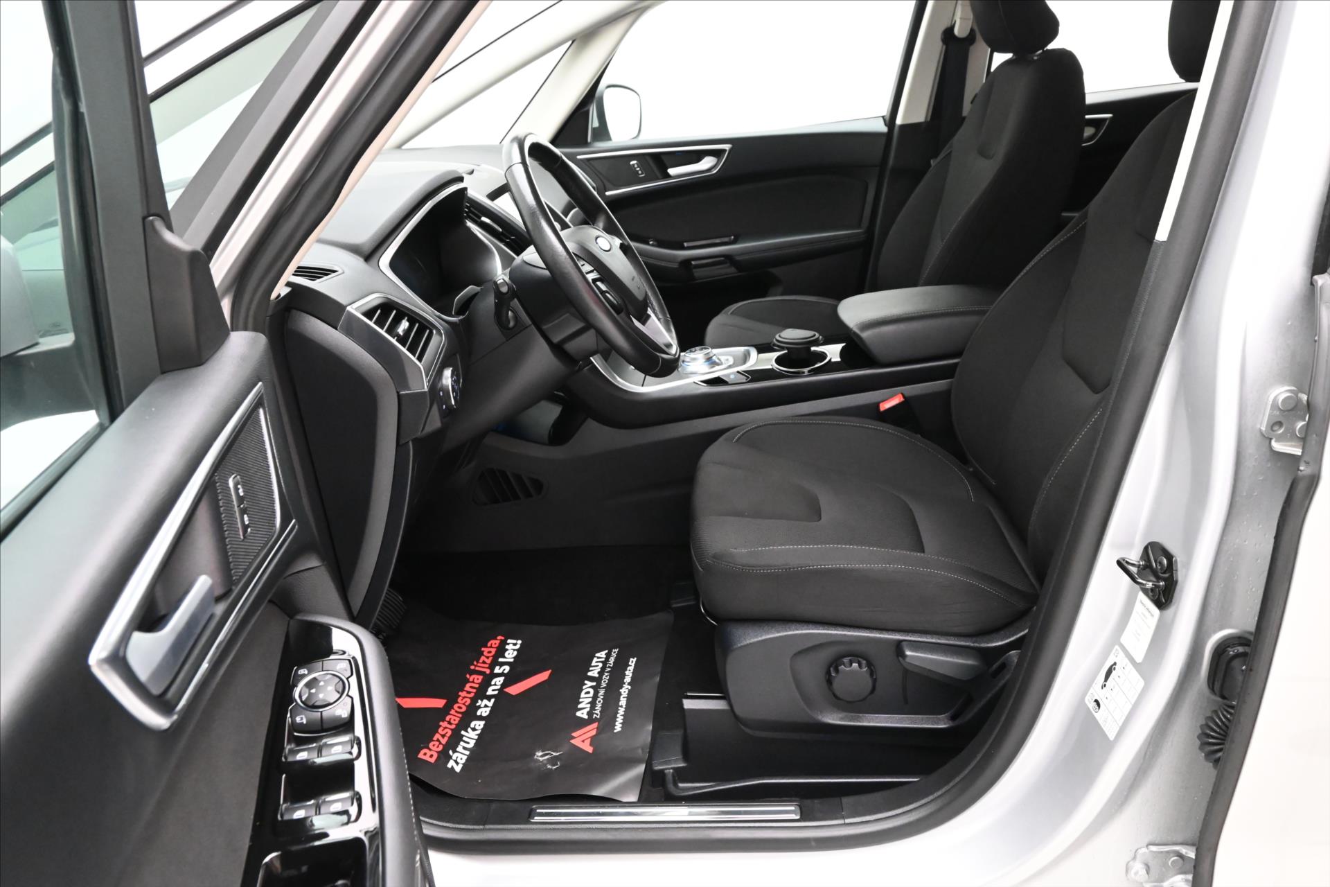 Hlavní fotografie vozu Ford S-MAX 2,0 EcoBlue 140 kW AT8 Titanium Záruka až 5 let (13)