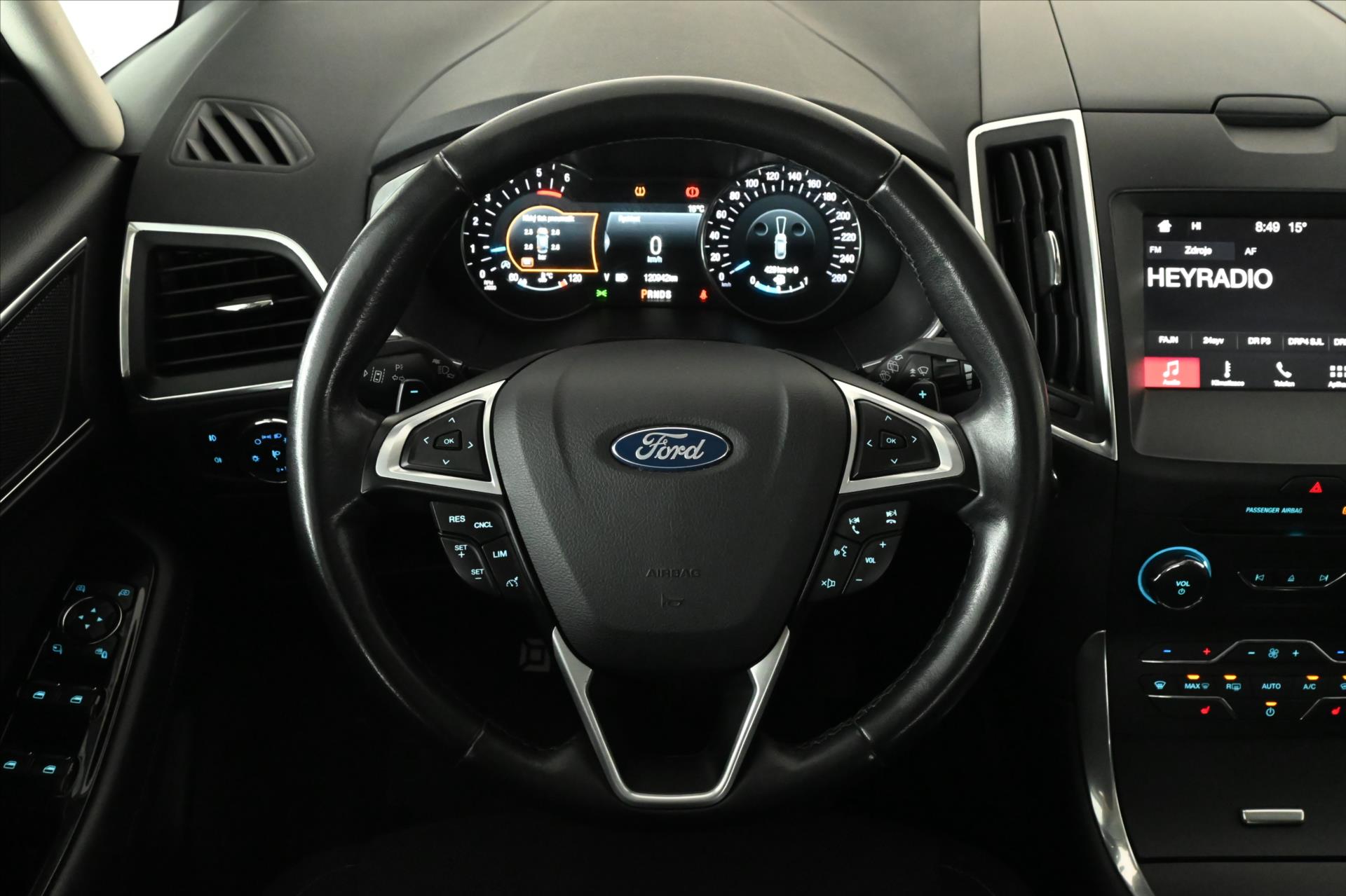 Hlavní fotografie vozu Ford S-MAX 2,0 EcoBlue 110 kW AT8 Titanium Záruka až 5 let (17)