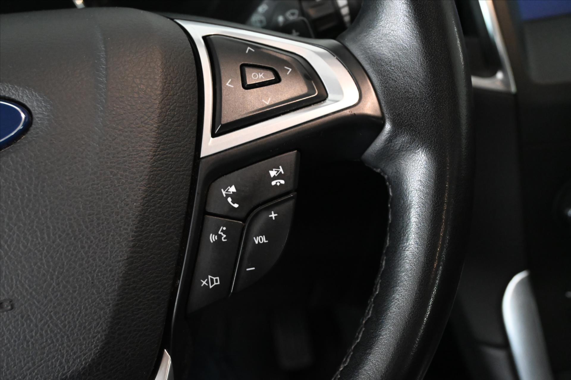 Hlavní fotografie vozu Ford S-MAX 2,0 EcoBlue 110 kW AT8 Titanium Záruka až 5 let (19)