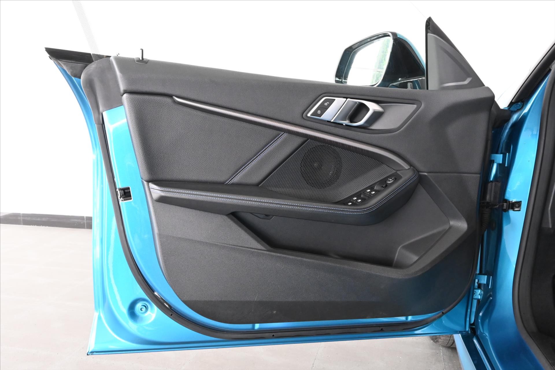 Hlavní fotografie vozu BMW Řada 2 218d 110kW GRAN COUPÉ M PACKET Záruka až 5 let (25)