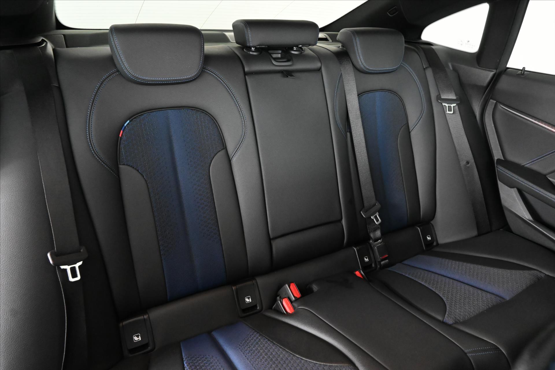 Hlavní fotografie vozu BMW Řada 2 218d 110kW GRAN COUPÉ M PACKET Záruka až 5 let (28)