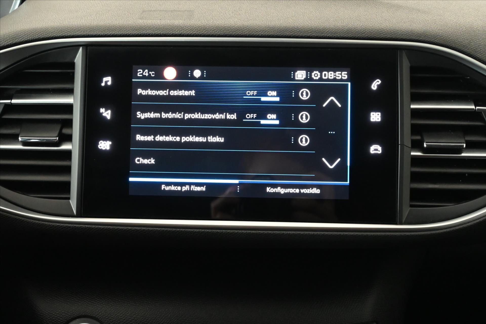 Hlavní fotografie vozu Peugeot 308 1,5 SW BlueHdi 96 kW Active Záruka až 5 let (21)