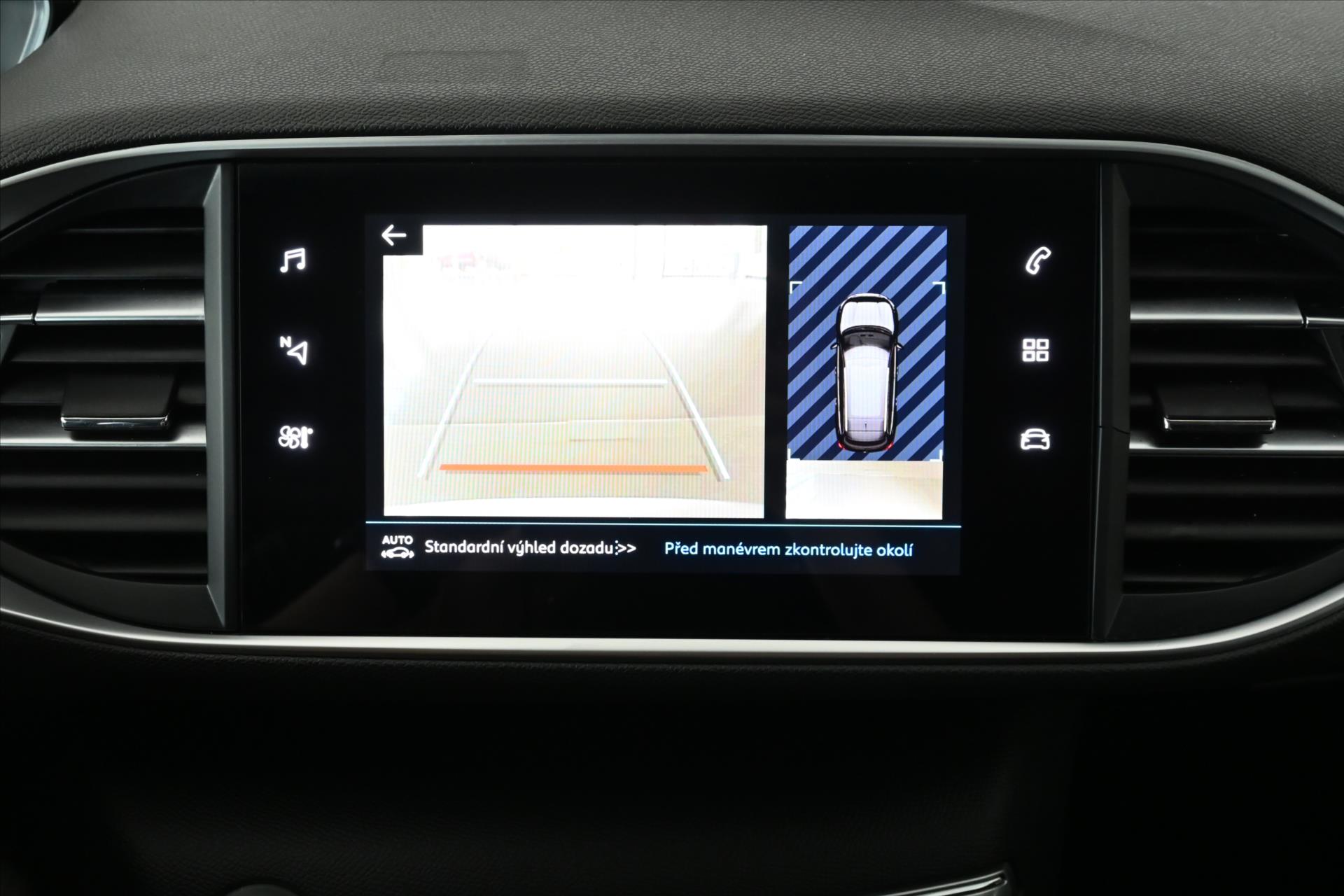 Hlavní fotografie vozu Peugeot 308 1,5 SW BlueHdi 96 kW Active Záruka až 5 let (23)