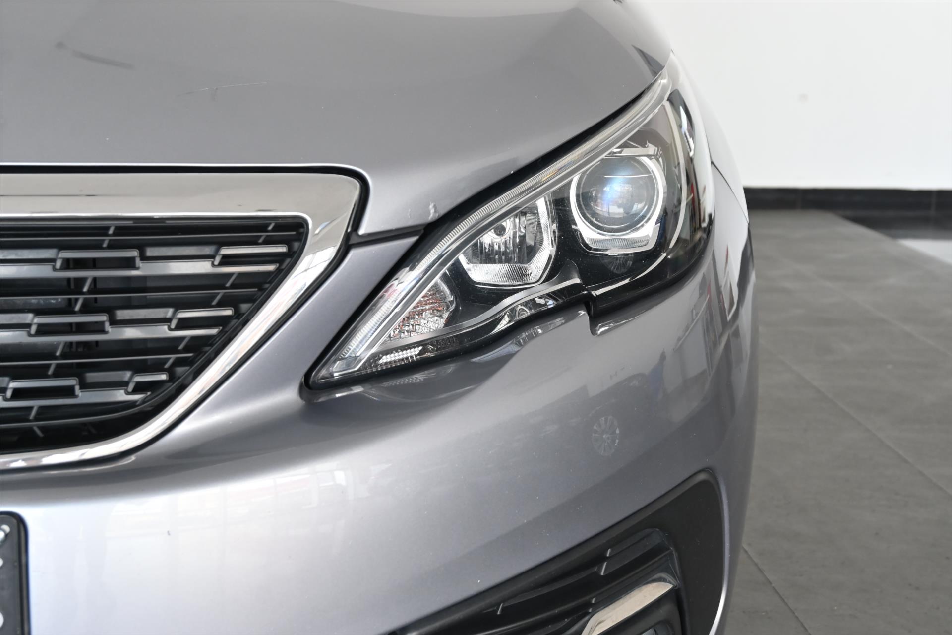 Hlavní fotografie vozu Peugeot 308 1,5 SW BlueHdi 96 kW Active Záruka až 5 let (30)