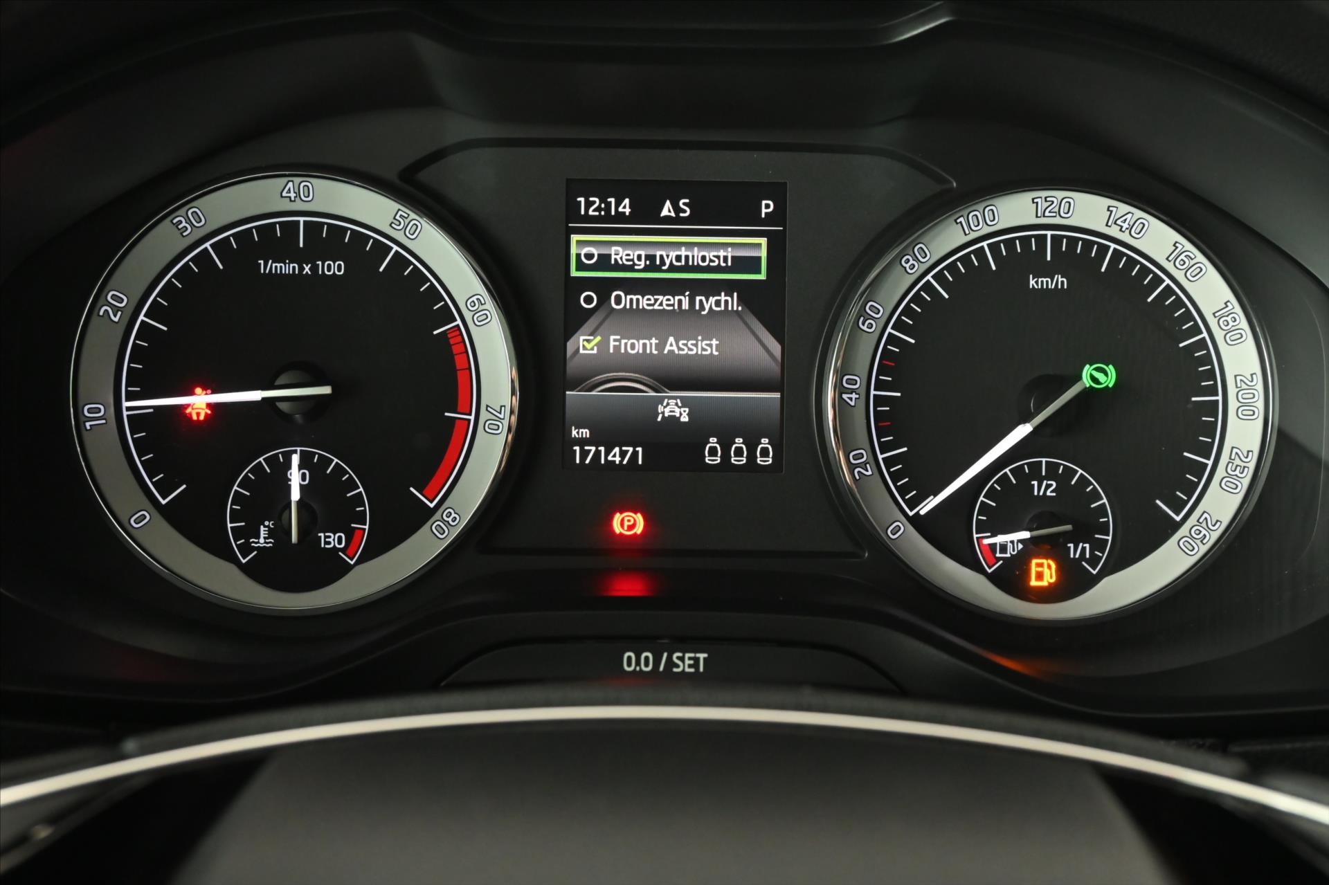 Main photo of the car Skoda Karoq 1.5 TSI 110 kW DSG Ambition Warranty up to 5 years (14)