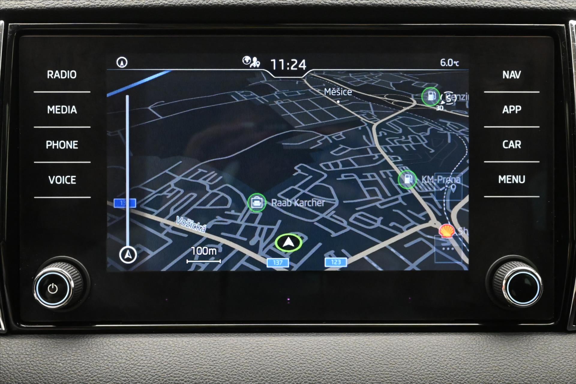 Hlavní fotografie vozu Škoda Karoq 1,5 TSI 110 kW DSG Ambition Záruka až 5 let (19)