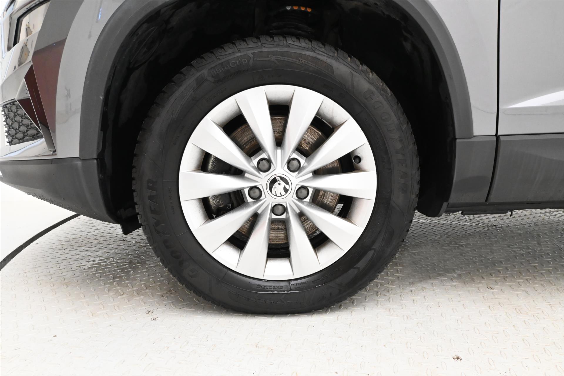 Hlavní fotografie vozu Škoda Karoq 1,5 TSI 110 kW DSG Ambition Záruka až 5 let (29)