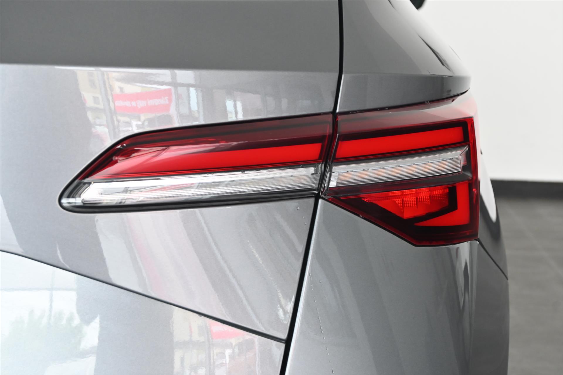 Main photo of the car Skoda Karoq 1.5 TSI 110 kW DSG Ambition Warranty up to 5 years (33)