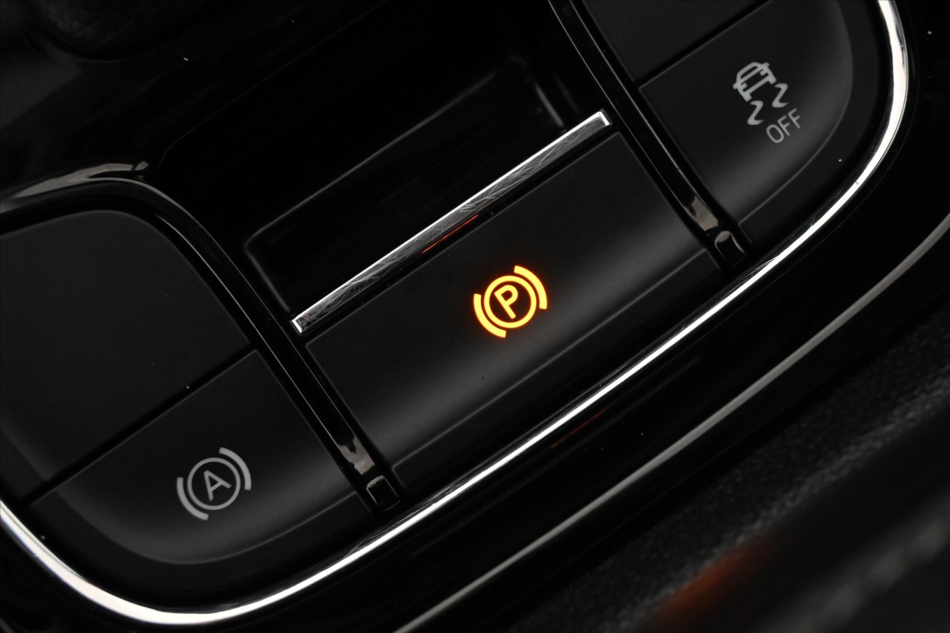 Hlavní fotografie vozu Škoda Karoq 1,5 TSI 110kW DSG AMBITION ZÁRUKA AŽ 5 LET (23)