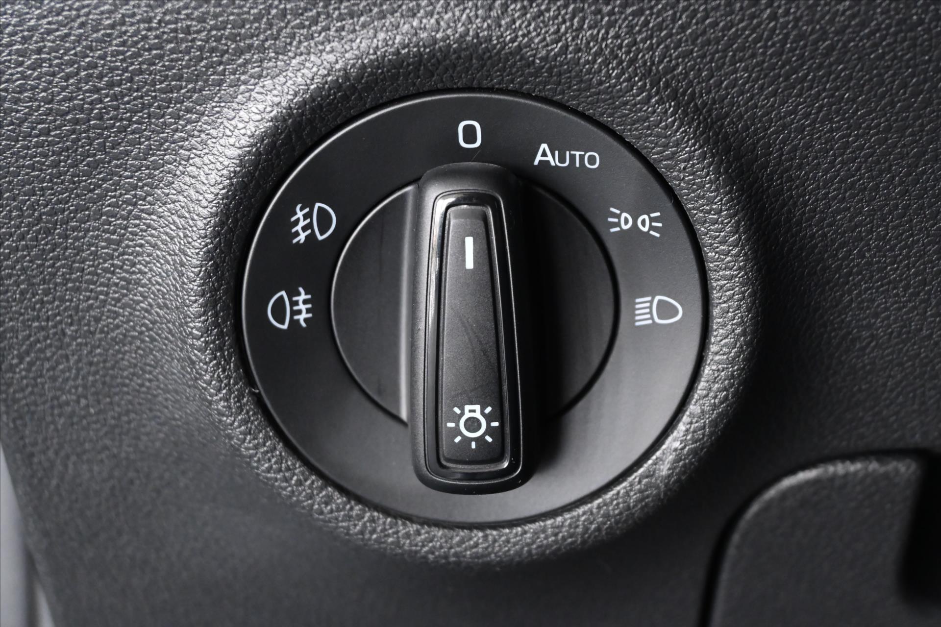 Hlavní fotografie vozu Škoda Karoq 1,5 TSI 110kW DSG AMBITION ZÁRUKA AŽ 5 LET (26)