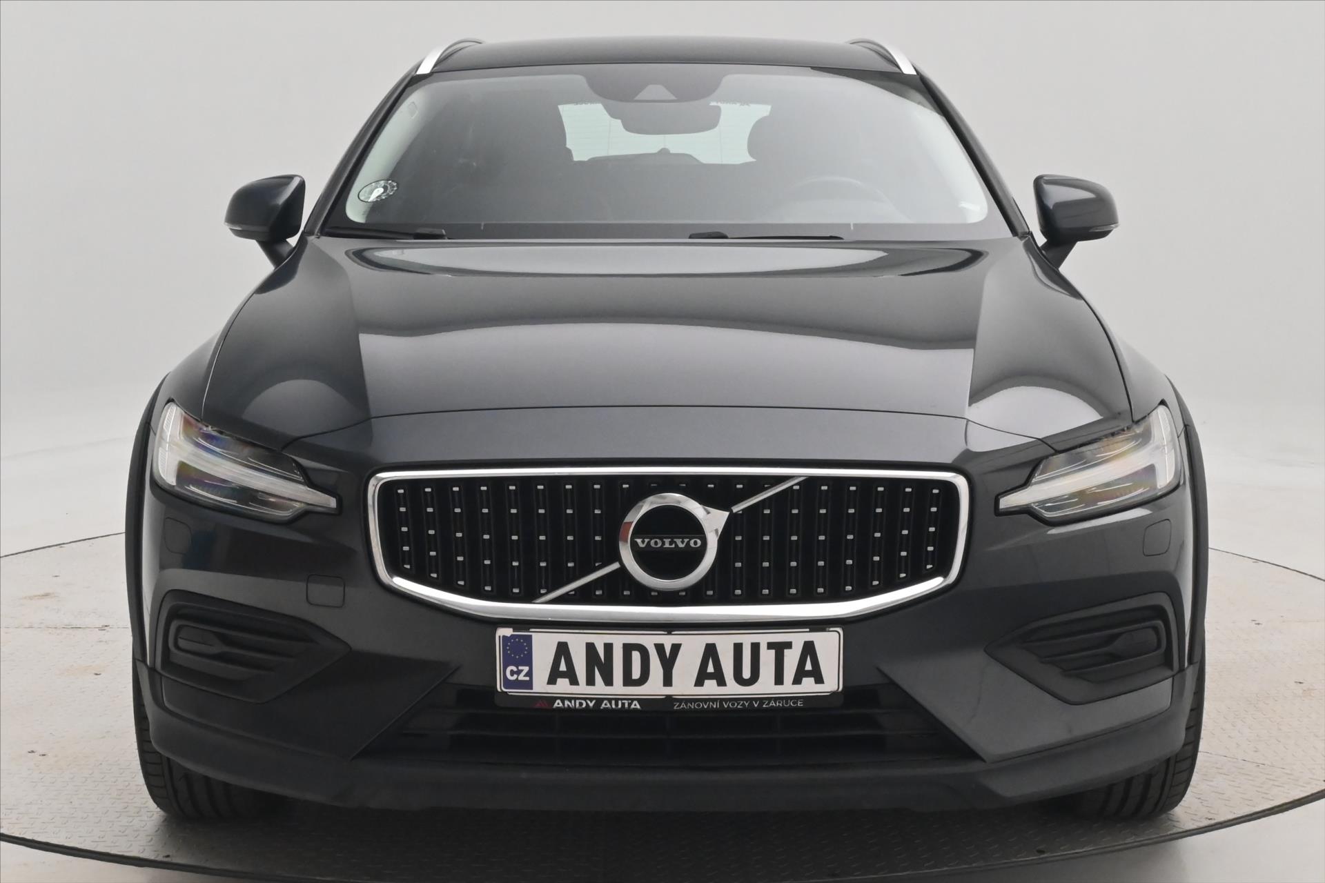 Hlavní fotografie vozu Volvo  2,0 D4 140kW 4x4 AT8 Cross Country Záruka až 5 let (2)