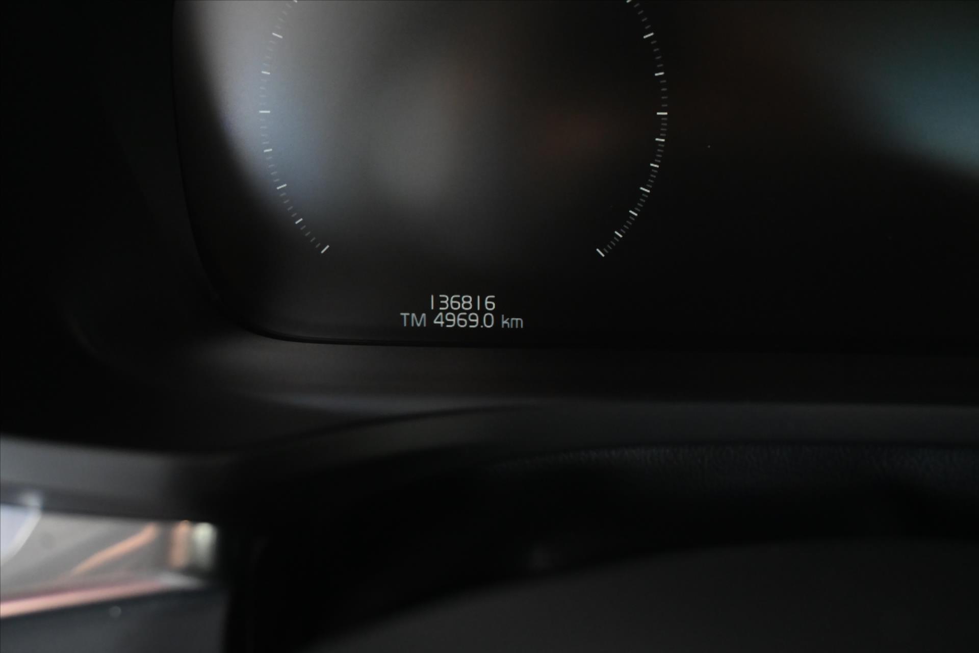 Hlavní fotografie vozu Volvo V60 2,0 D4 140 kW 4x4 AT8 Cross Country Záruka až 5 let (15)