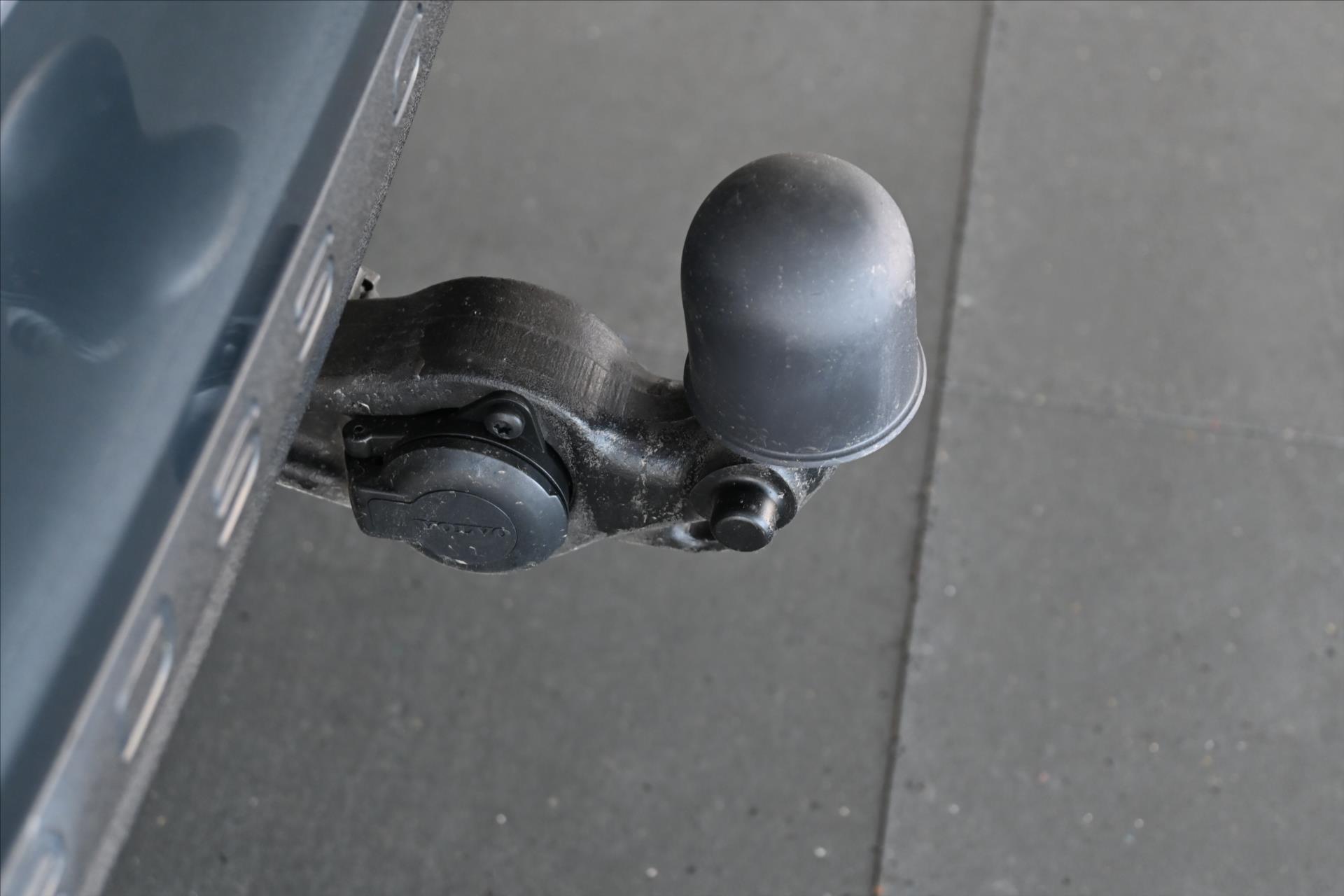 Hlavní fotografie vozu Volvo V60 2,0 D4 140 kW 4x4 AT8 Cross Country Záruka až 5 let (30)